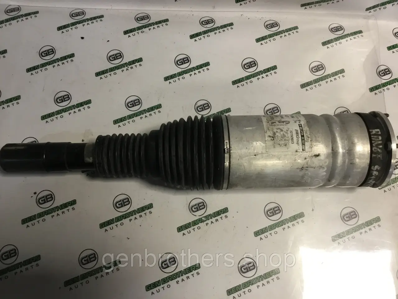 Амортизатор передній лівий