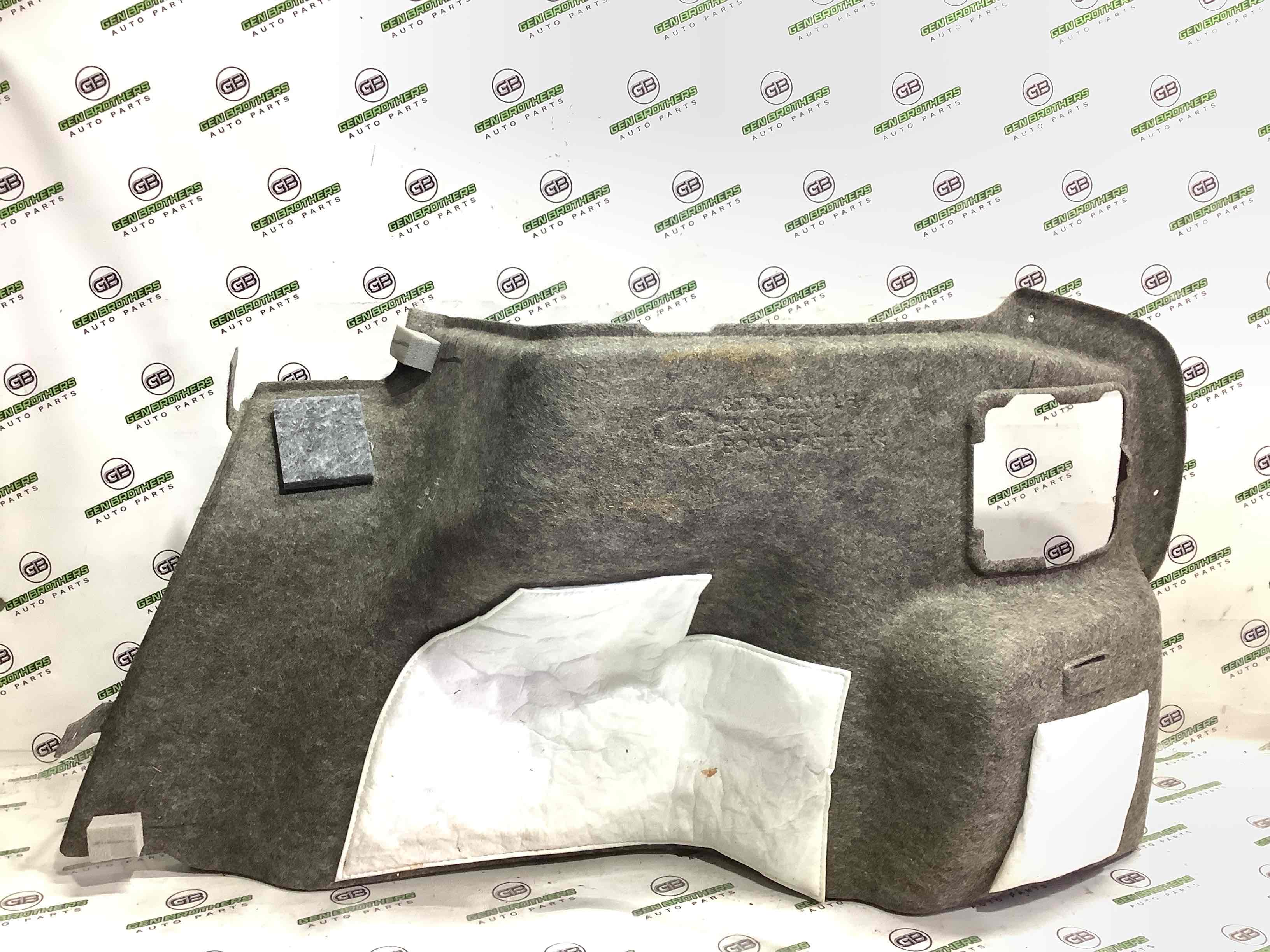 Елементи оздоблення багажника