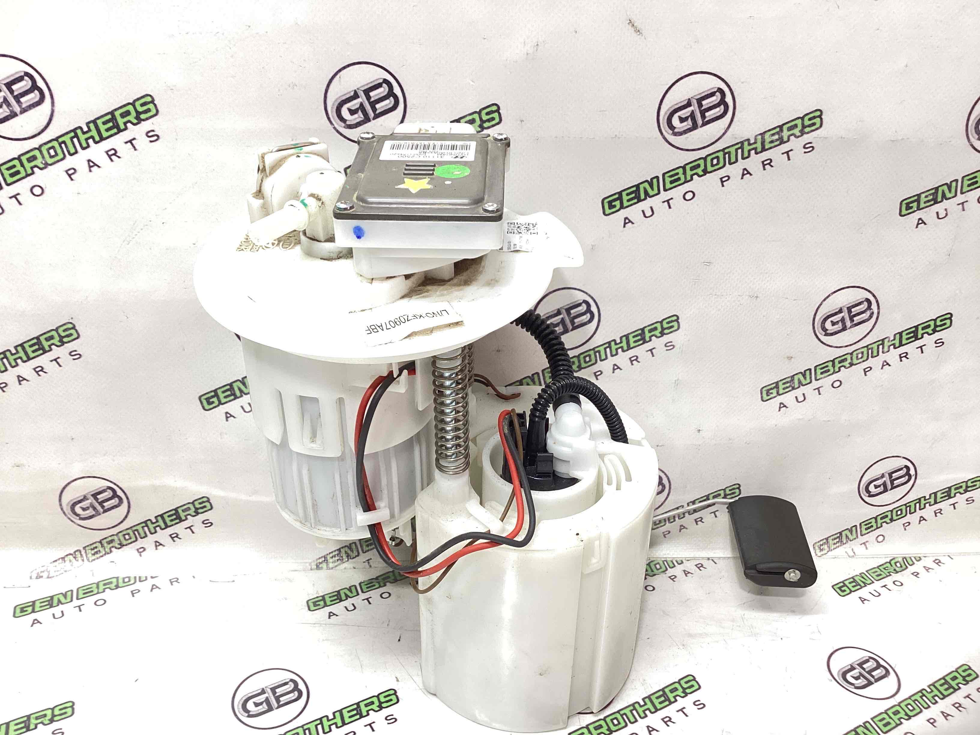 Насос паливний