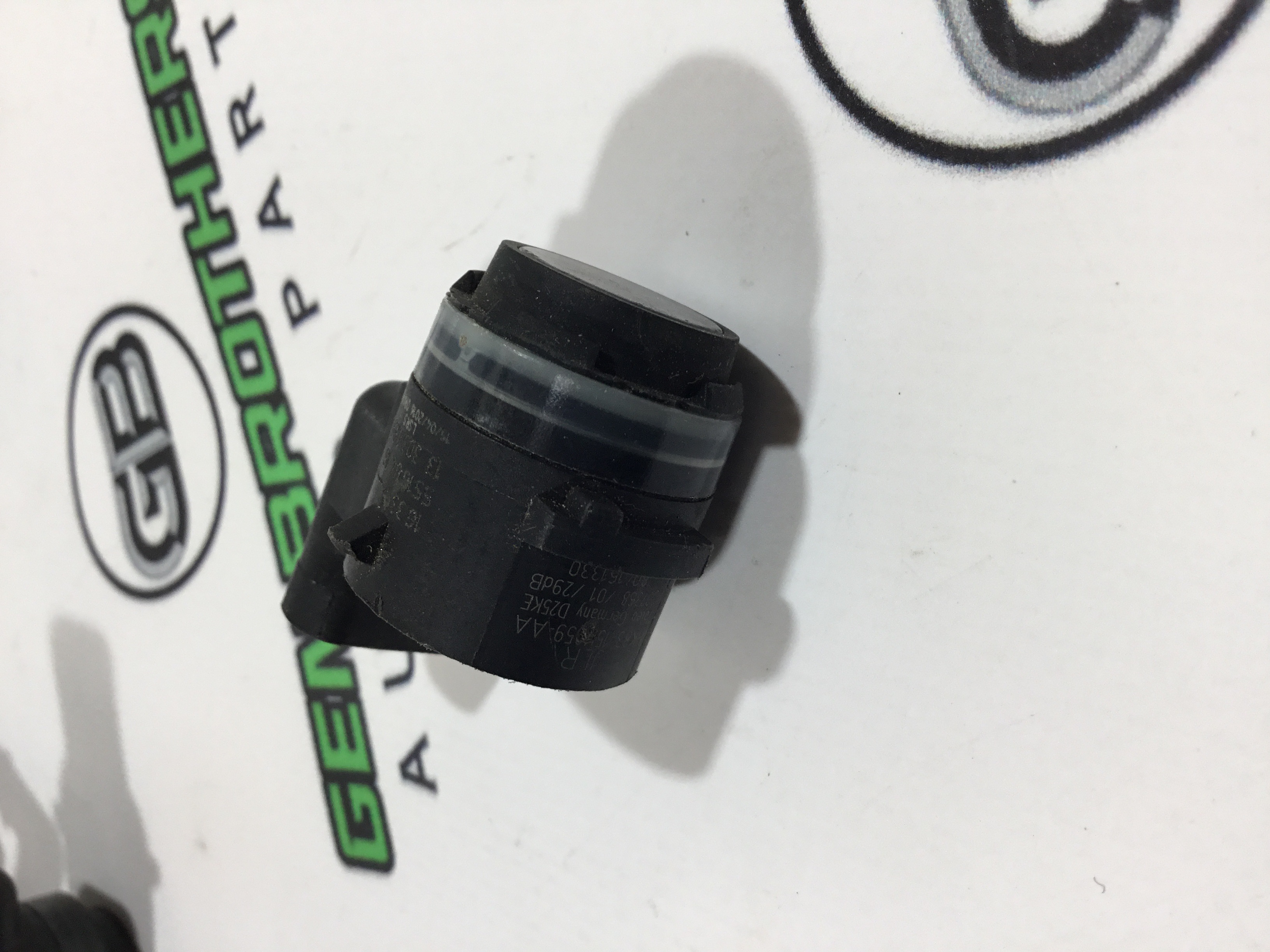 Парктронік, кріплення, корпус