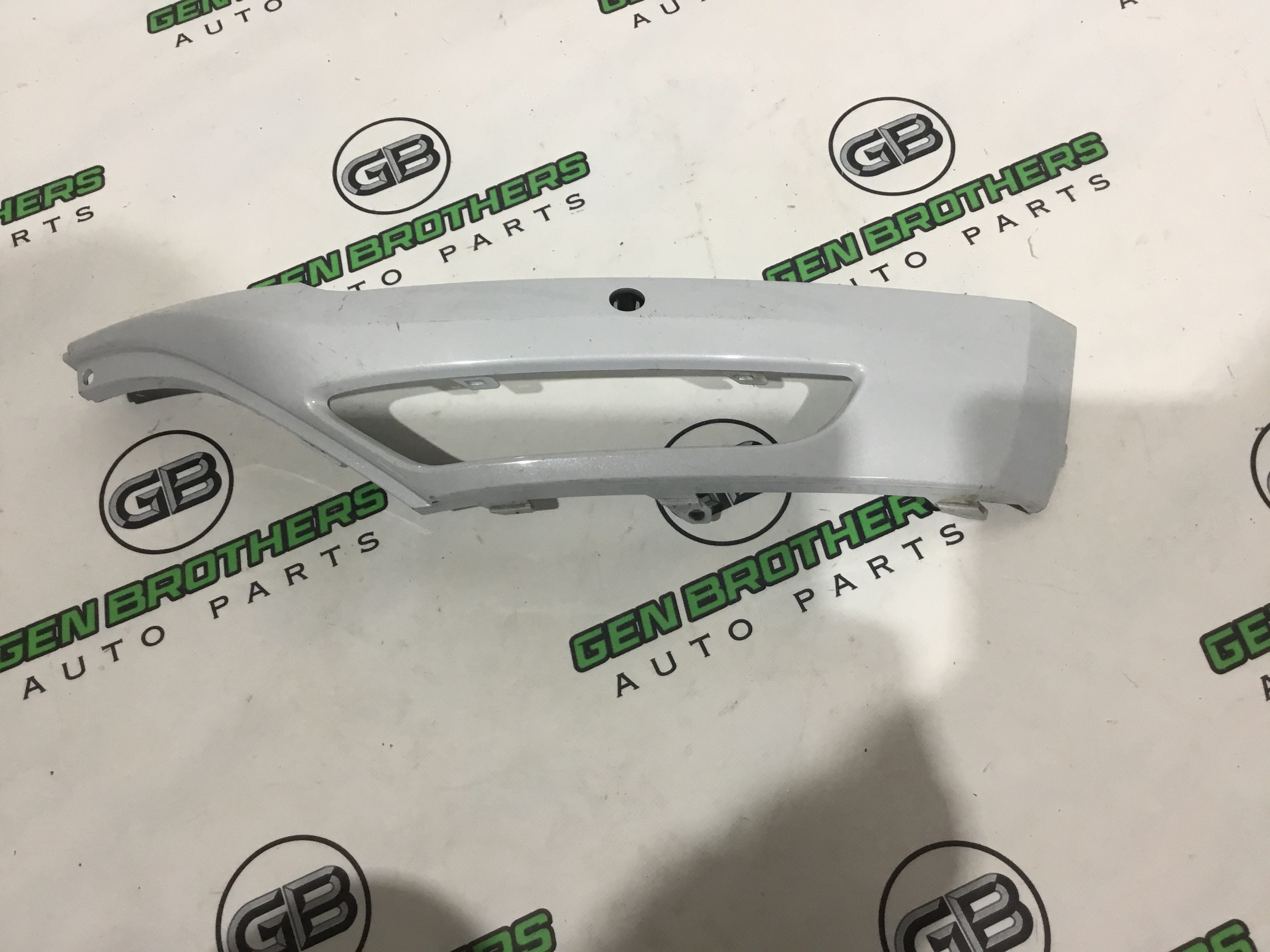 Рамка протитуманної фари, рамка поворотника