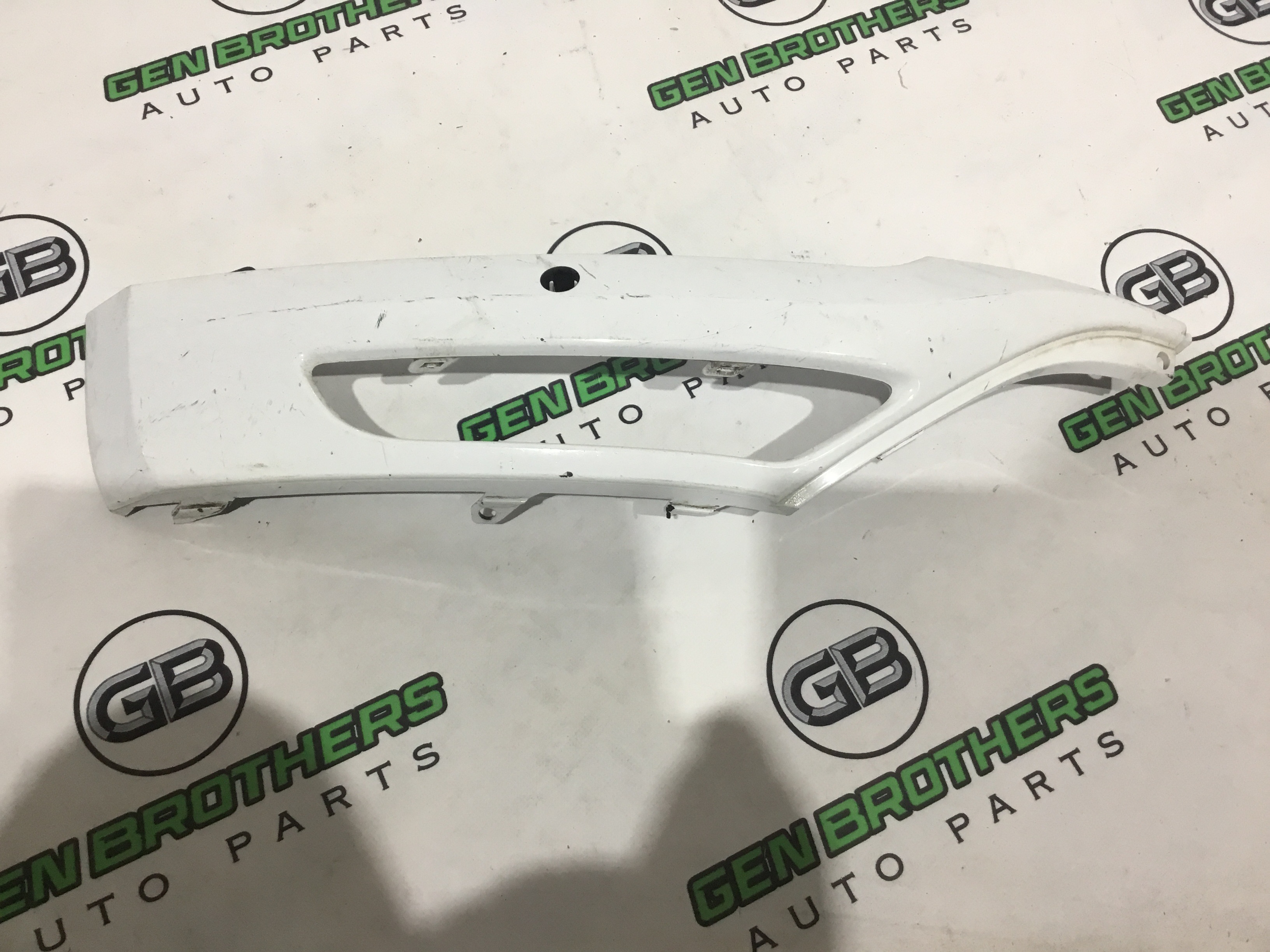 Рамка протитуманної фари, рамка поворотника