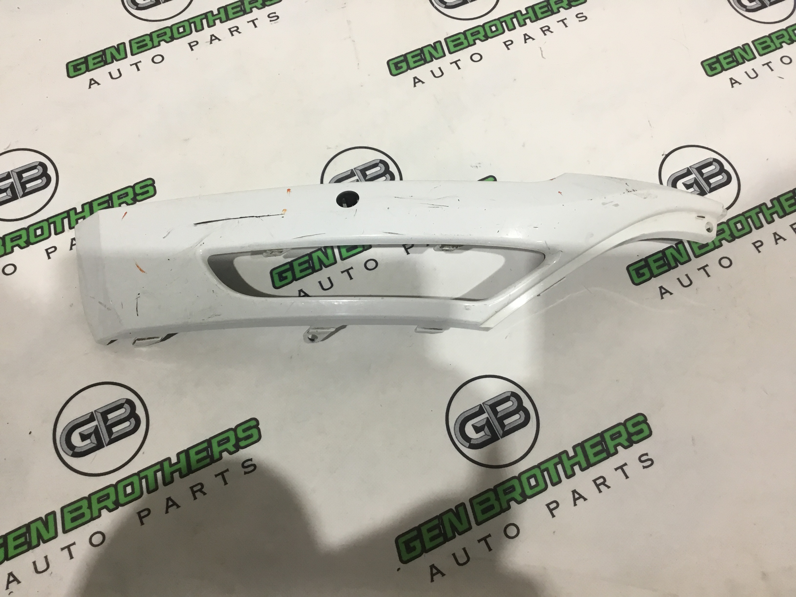 Рамка протитуманної фари, рамка поворотника