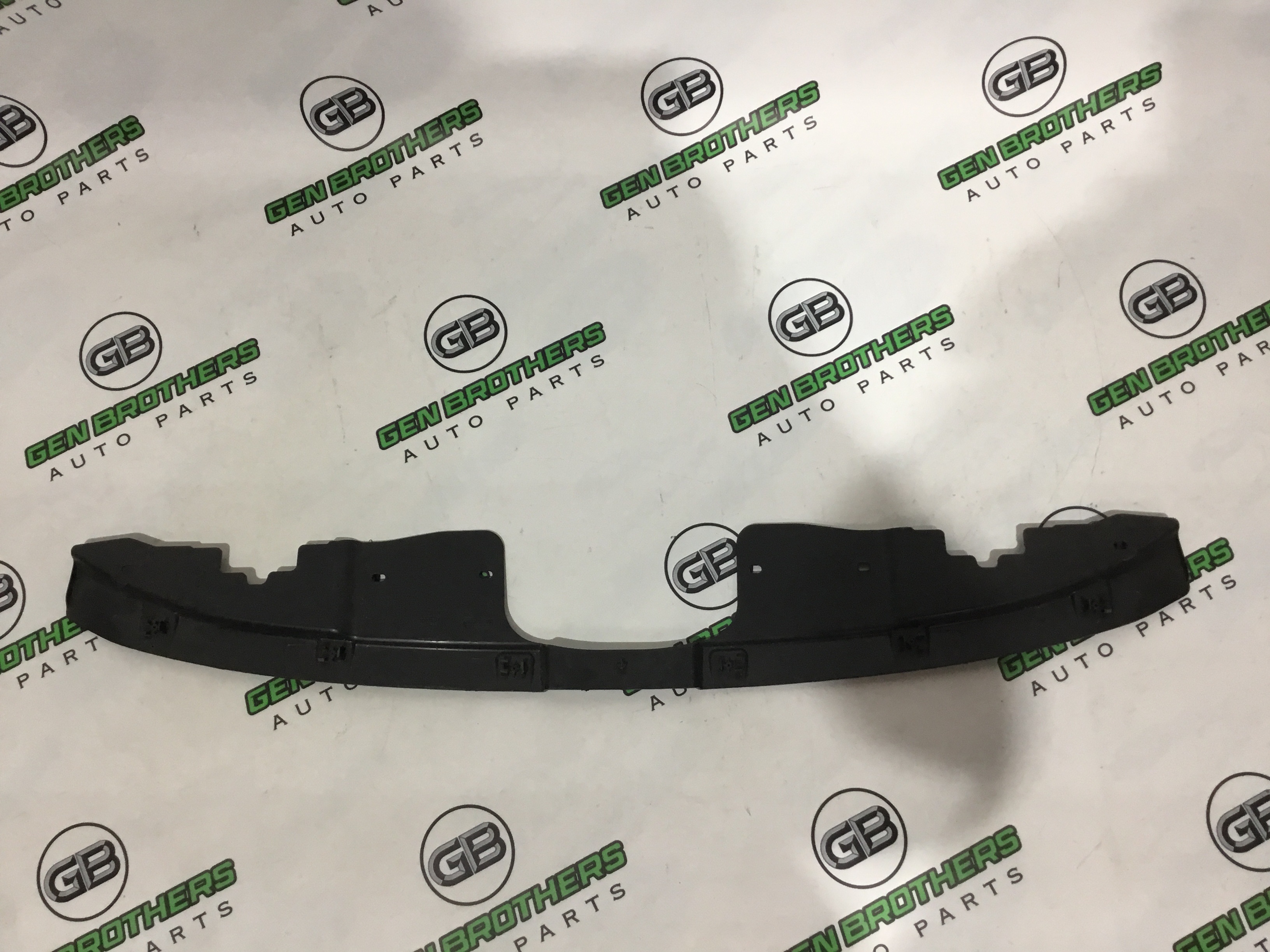 Молдинг радиаторной решетки