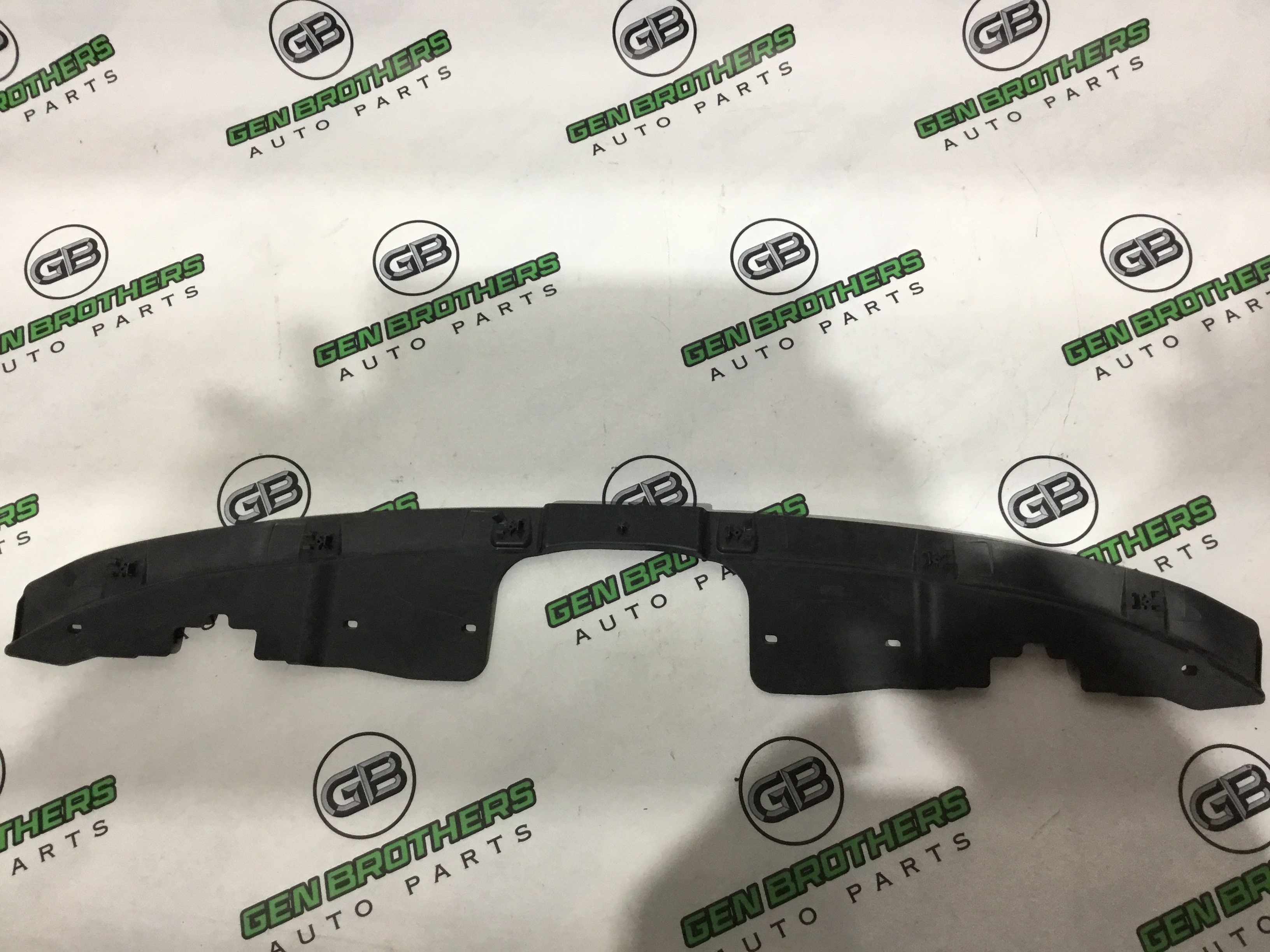 Молдинг радиаторной решетки