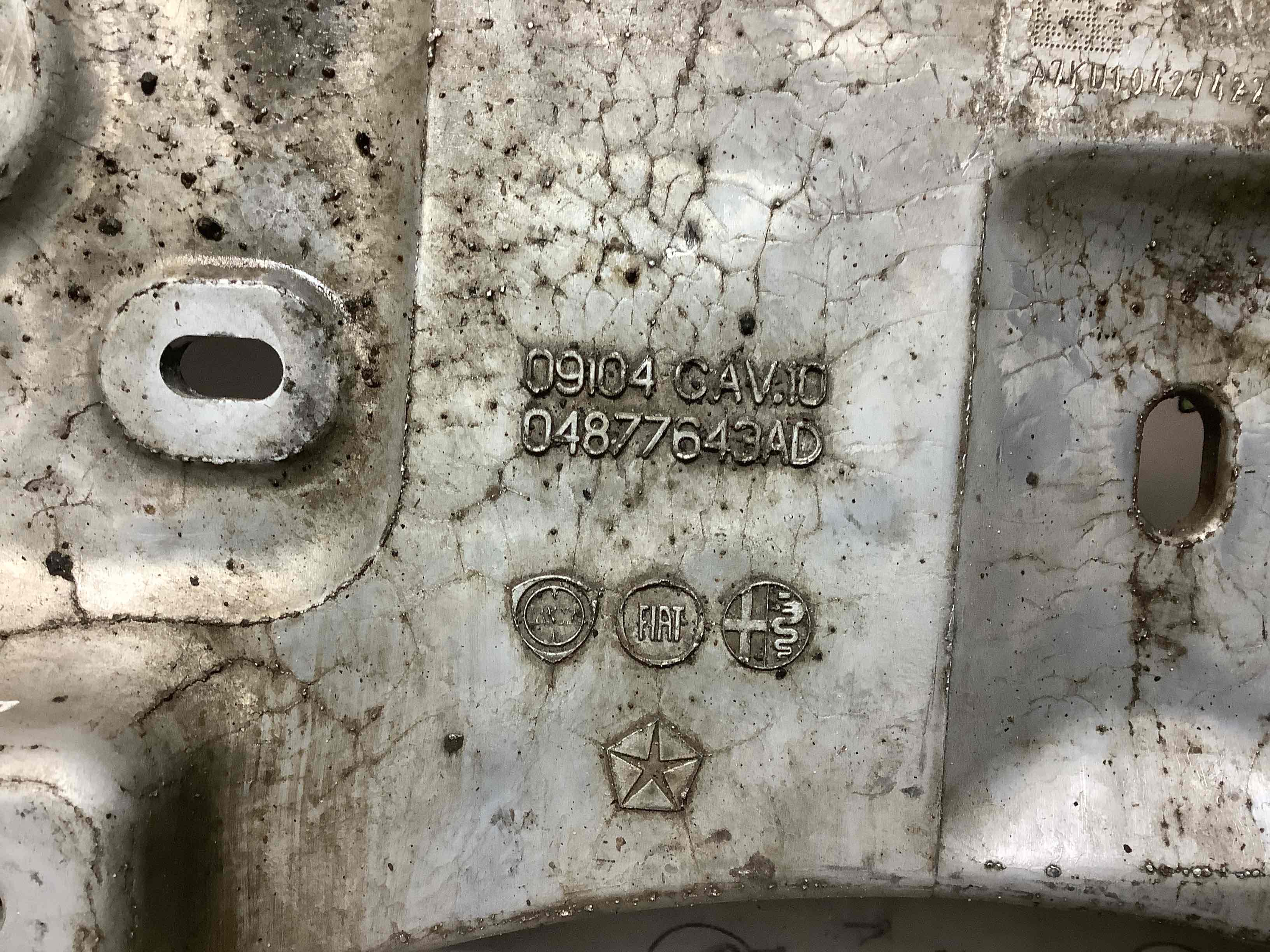 Балка підвіски передня підрамник