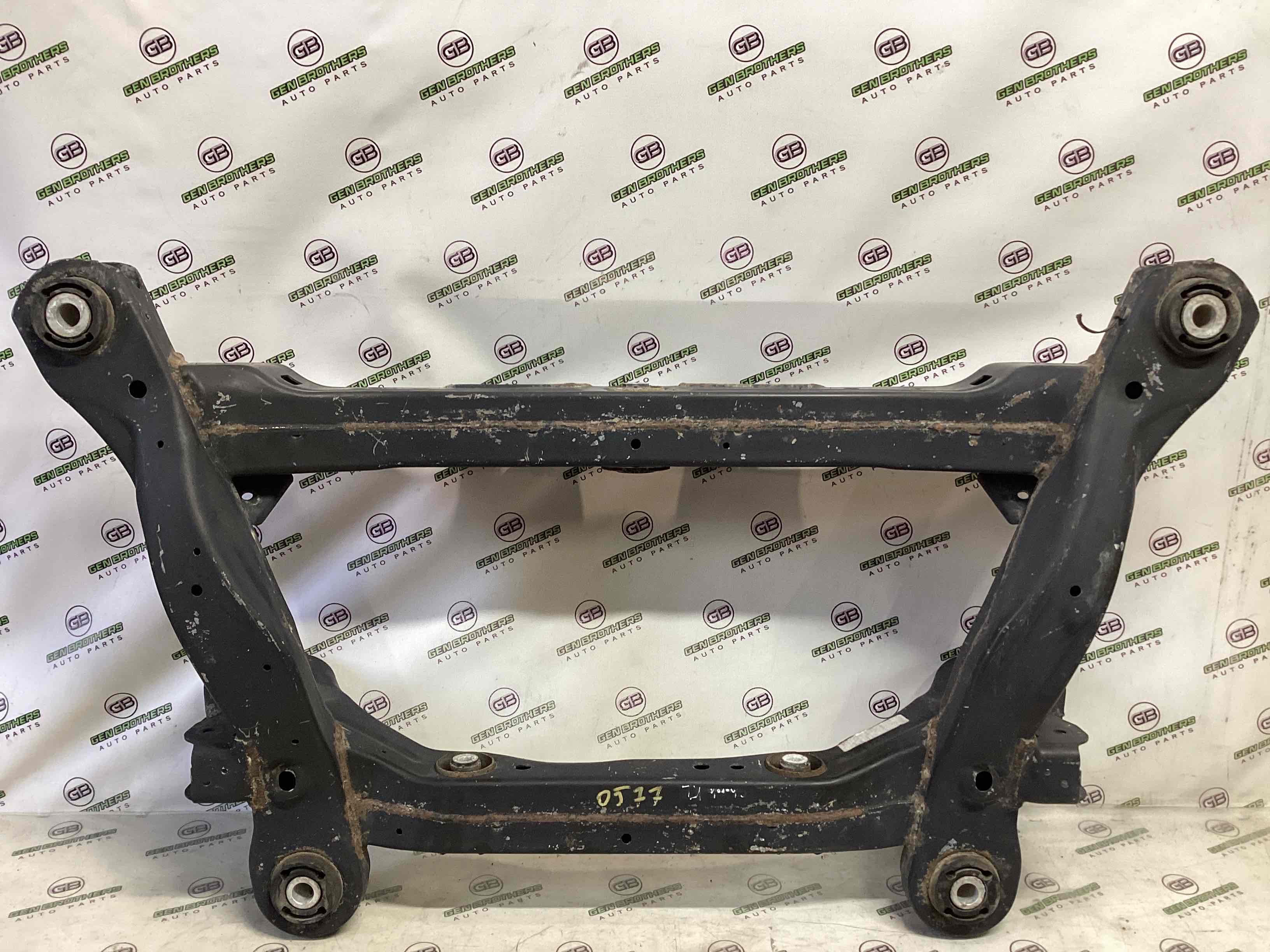 Балка підвіски задня підрамник