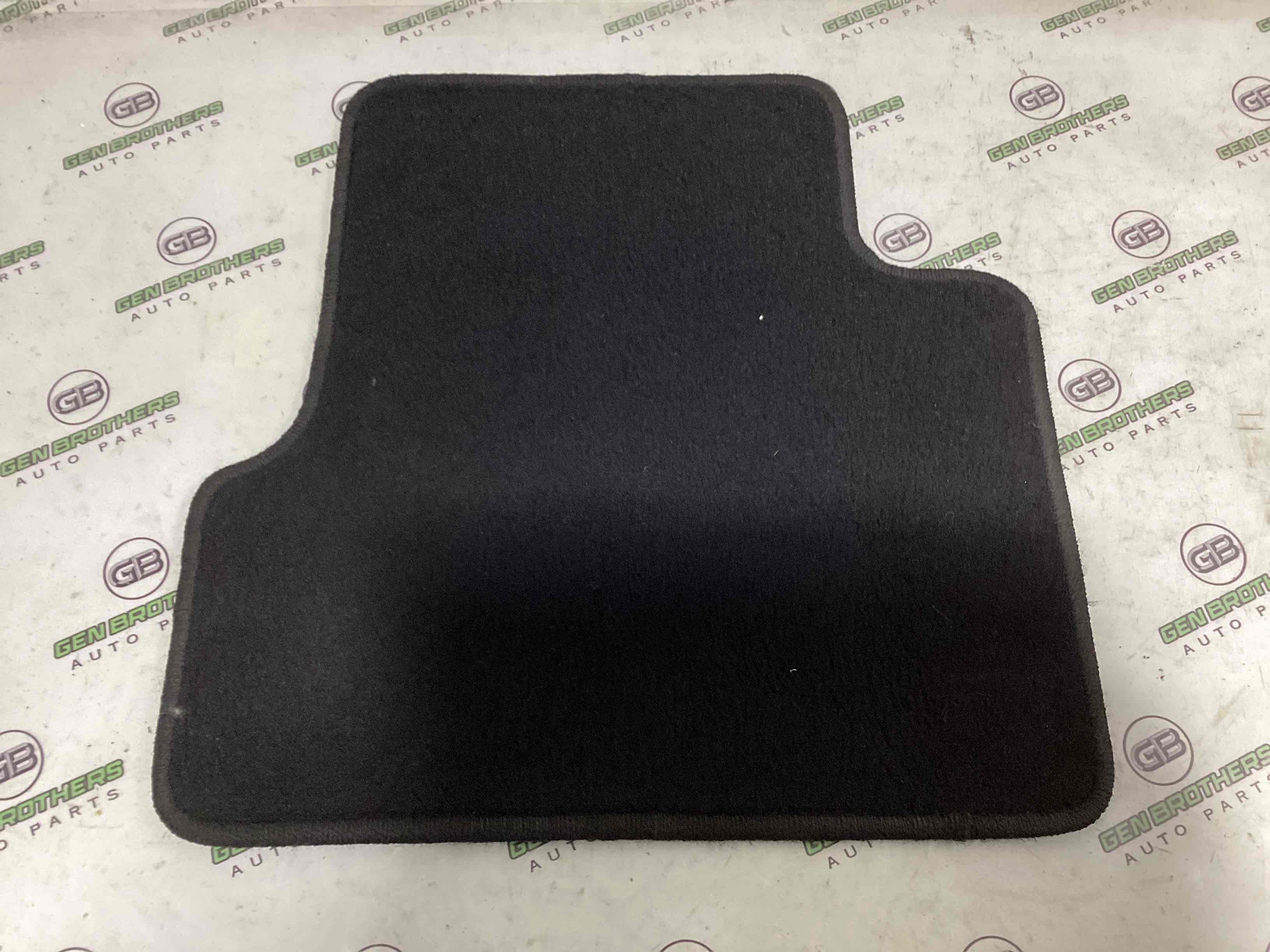 Килимки комплекти, підлога салону