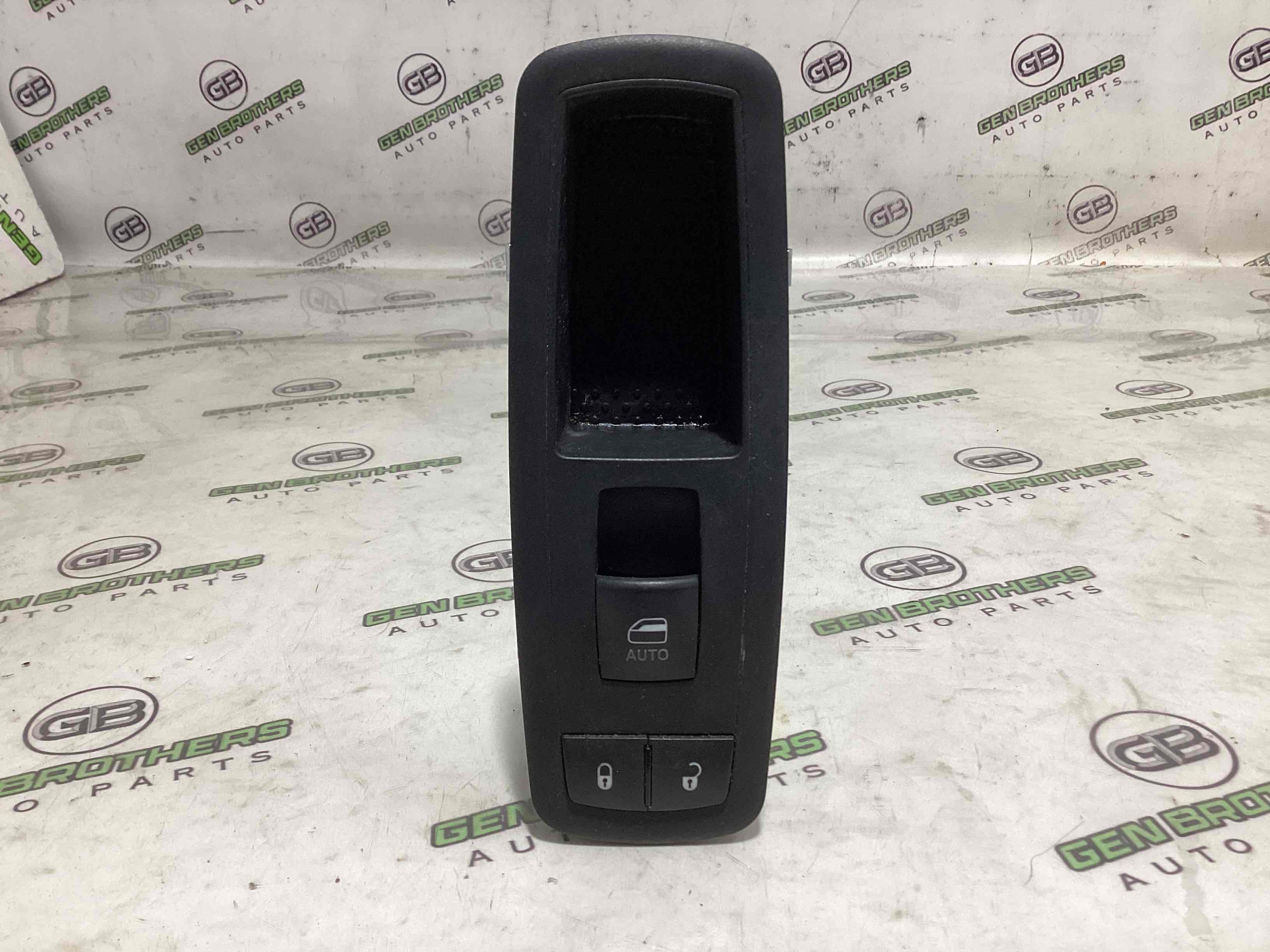 Кнопки керування склопідйомниками