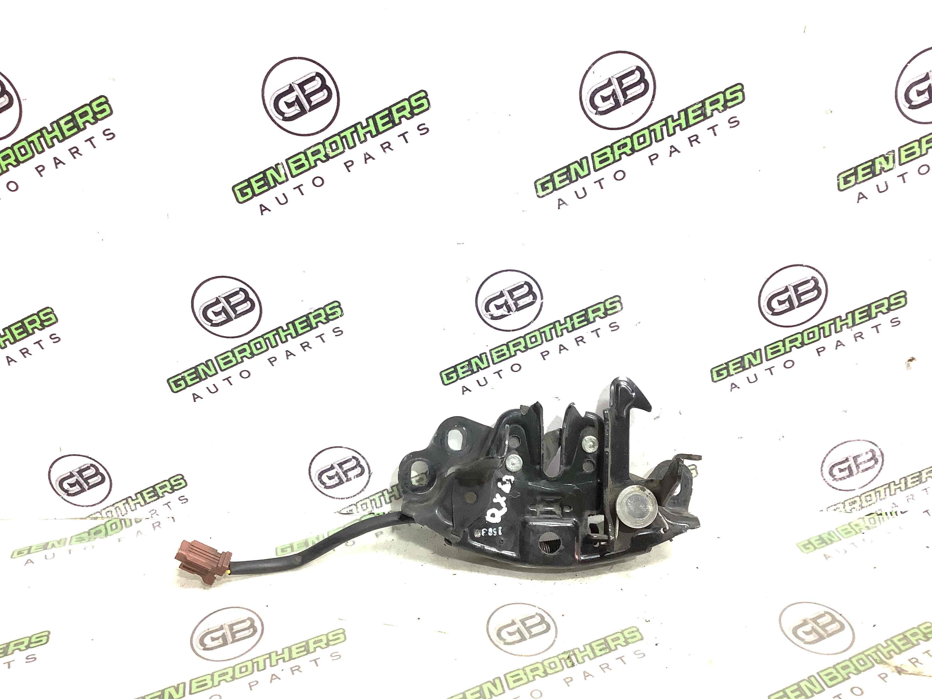 Замок капота, трос капота