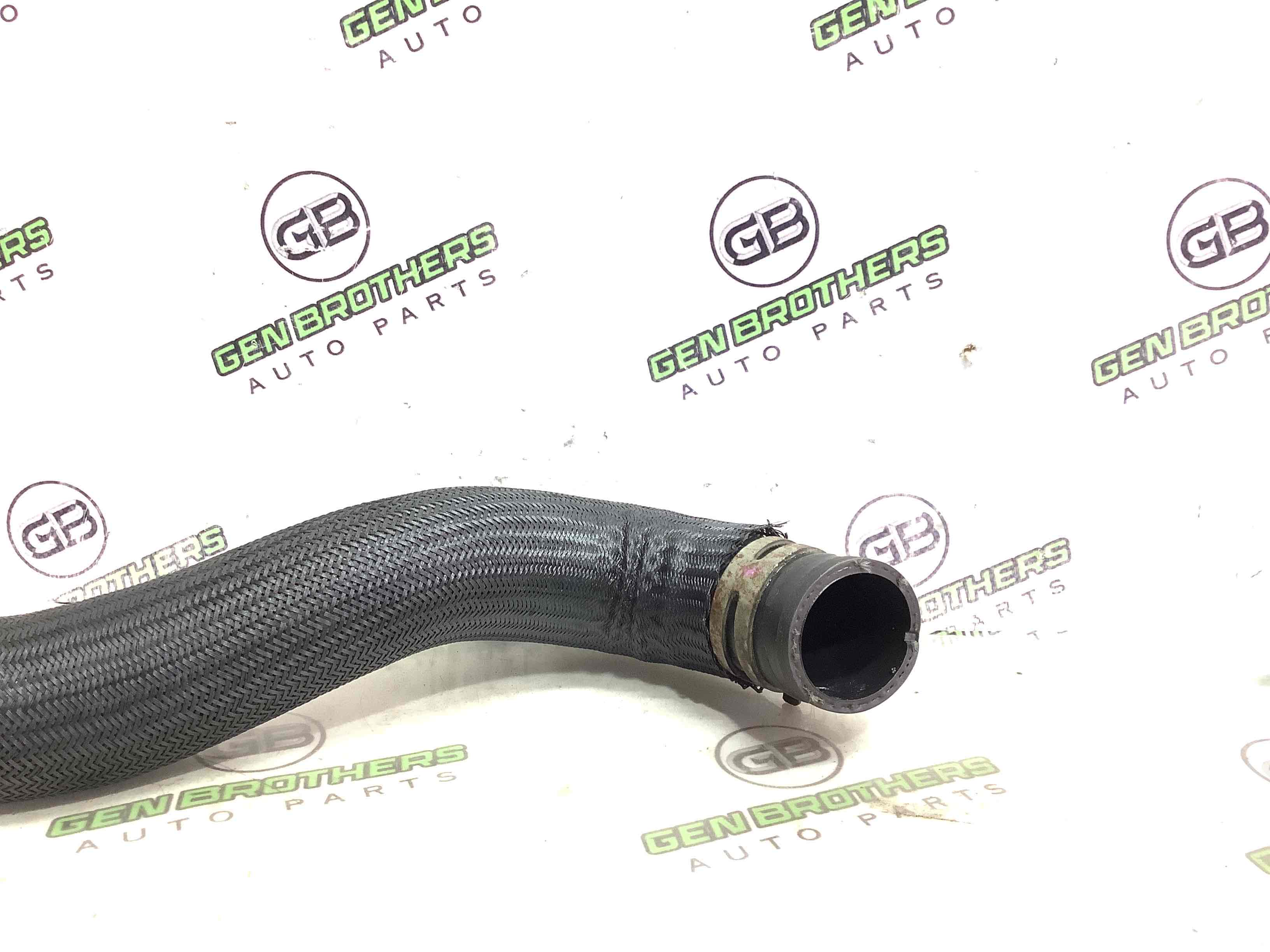 Патрубок трубопровід, шланг