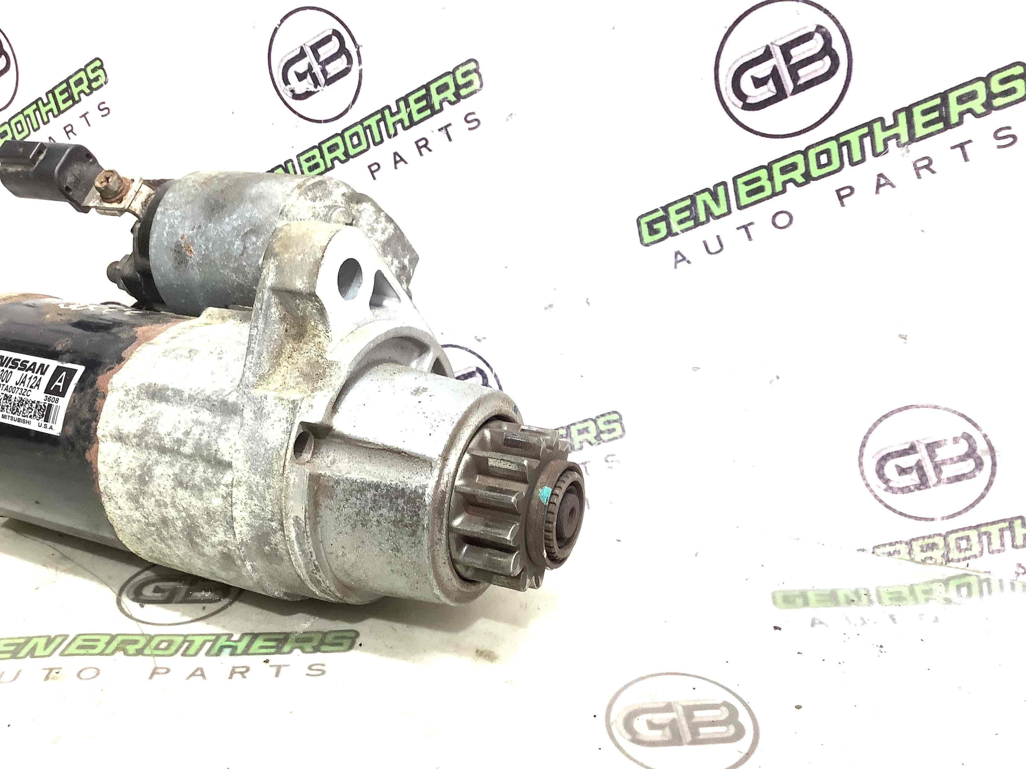 Стартер, кронштейн стартера