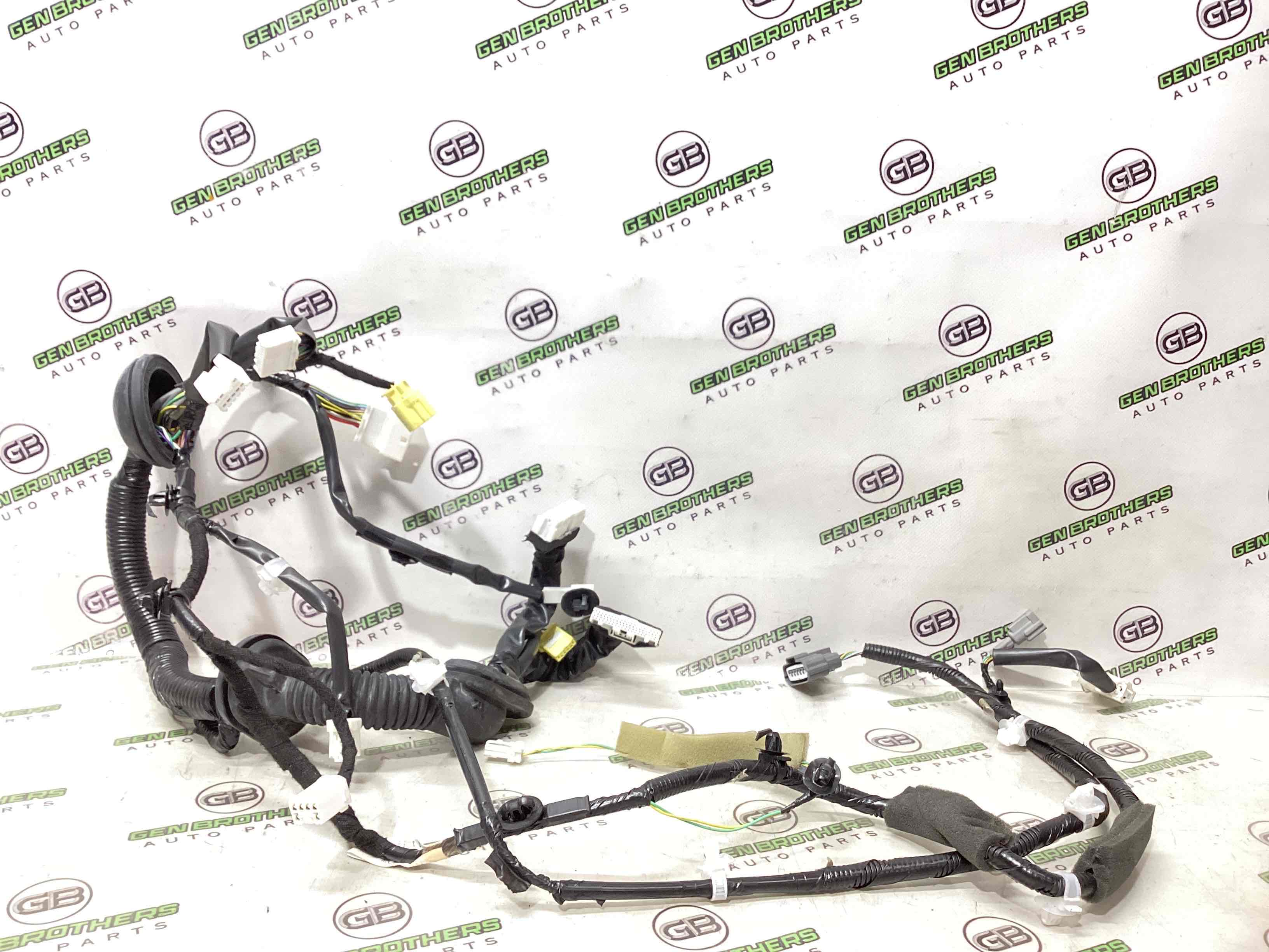 Електропроводка дверей, кришки багажника коса