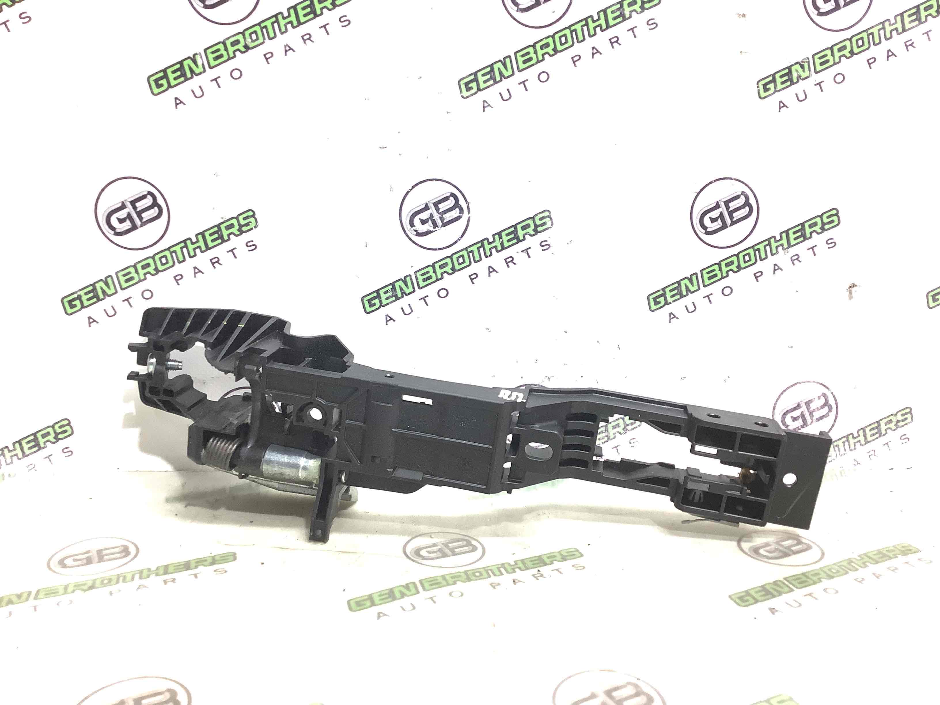 Кронштейн ручки дверей