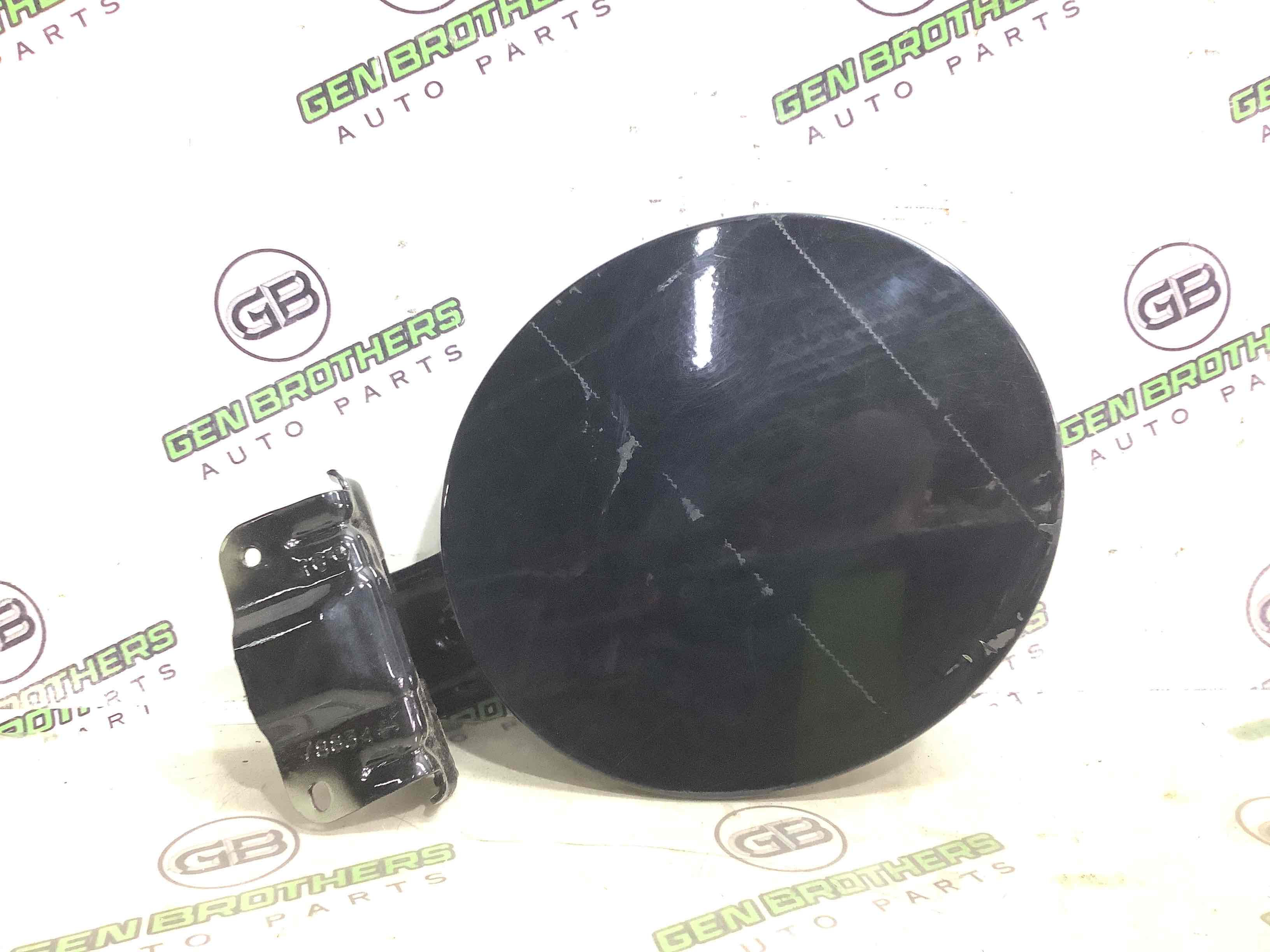 Лючок бензобака