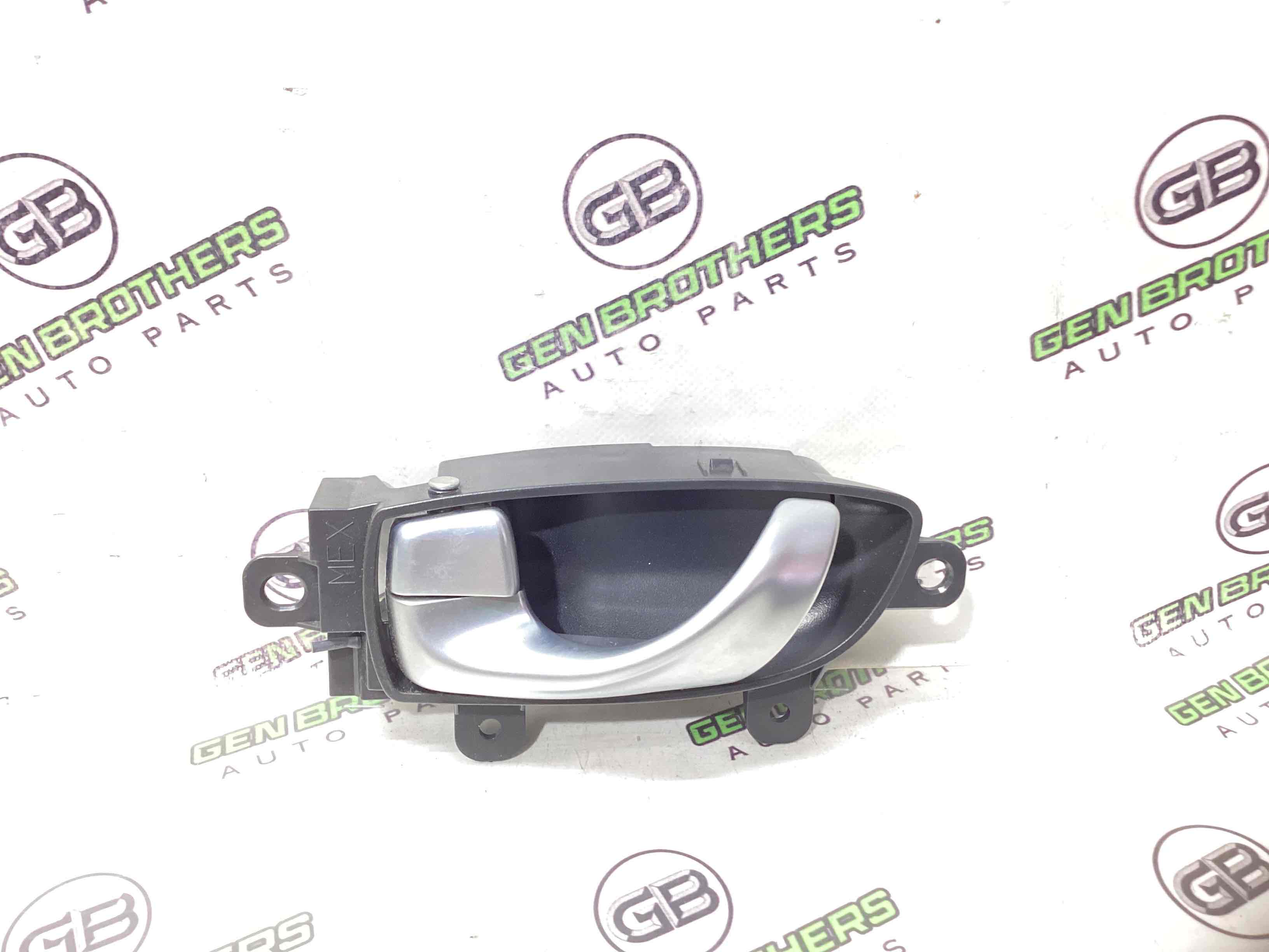 Ручка дверей салону внутрішня, поручень