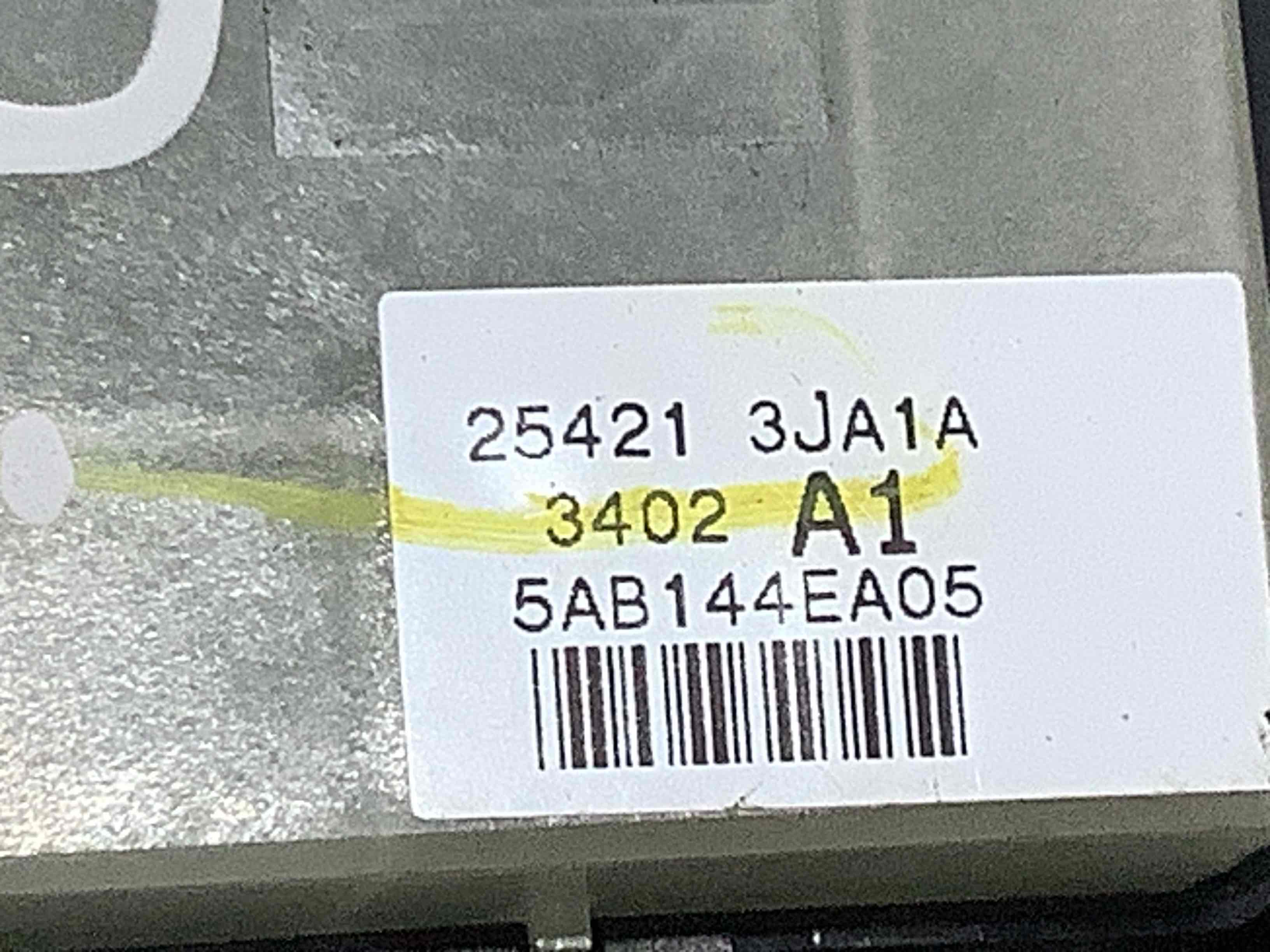 Кнопки керування склопідйомниками