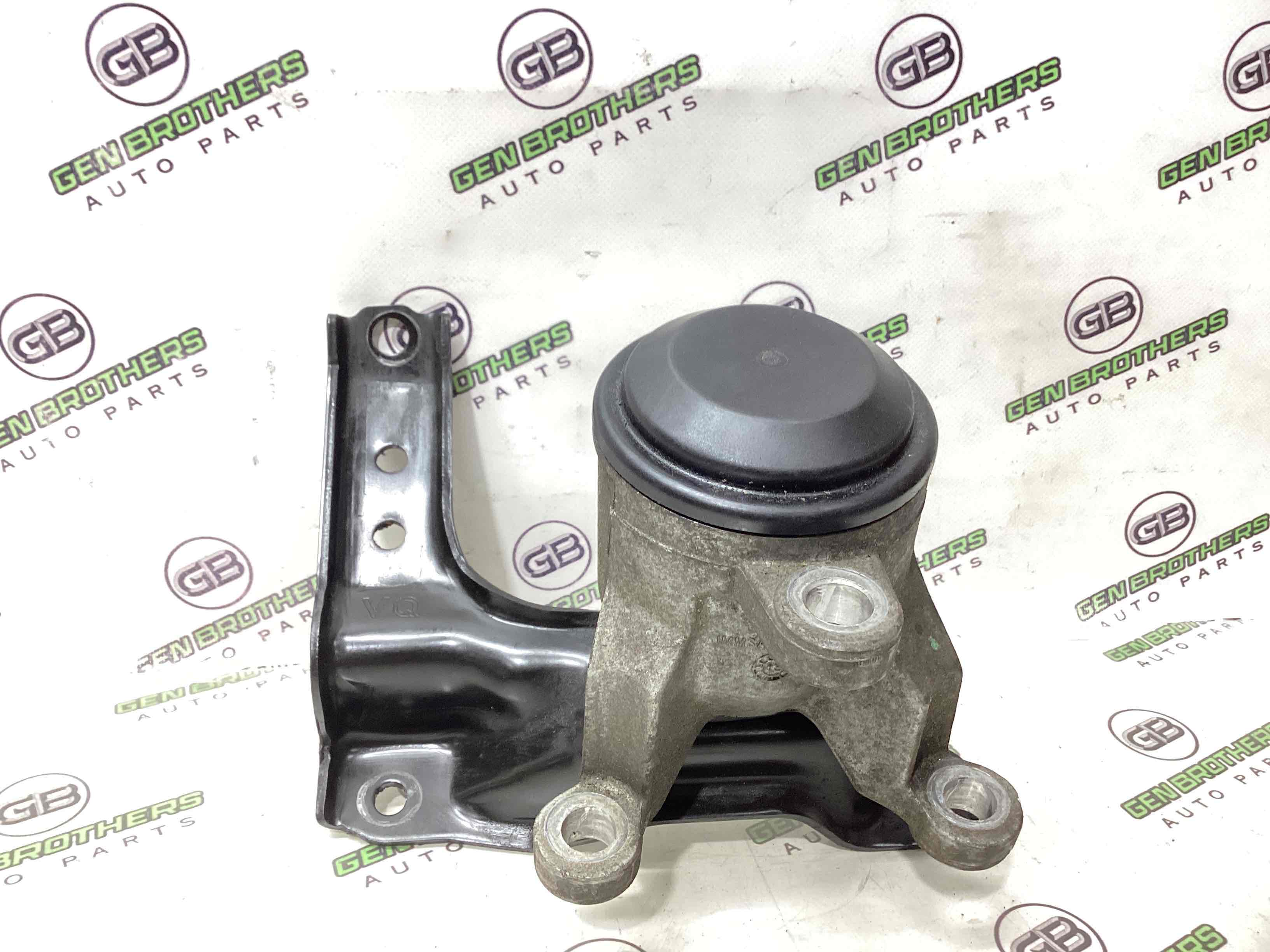 Подушка кріплення двигуна