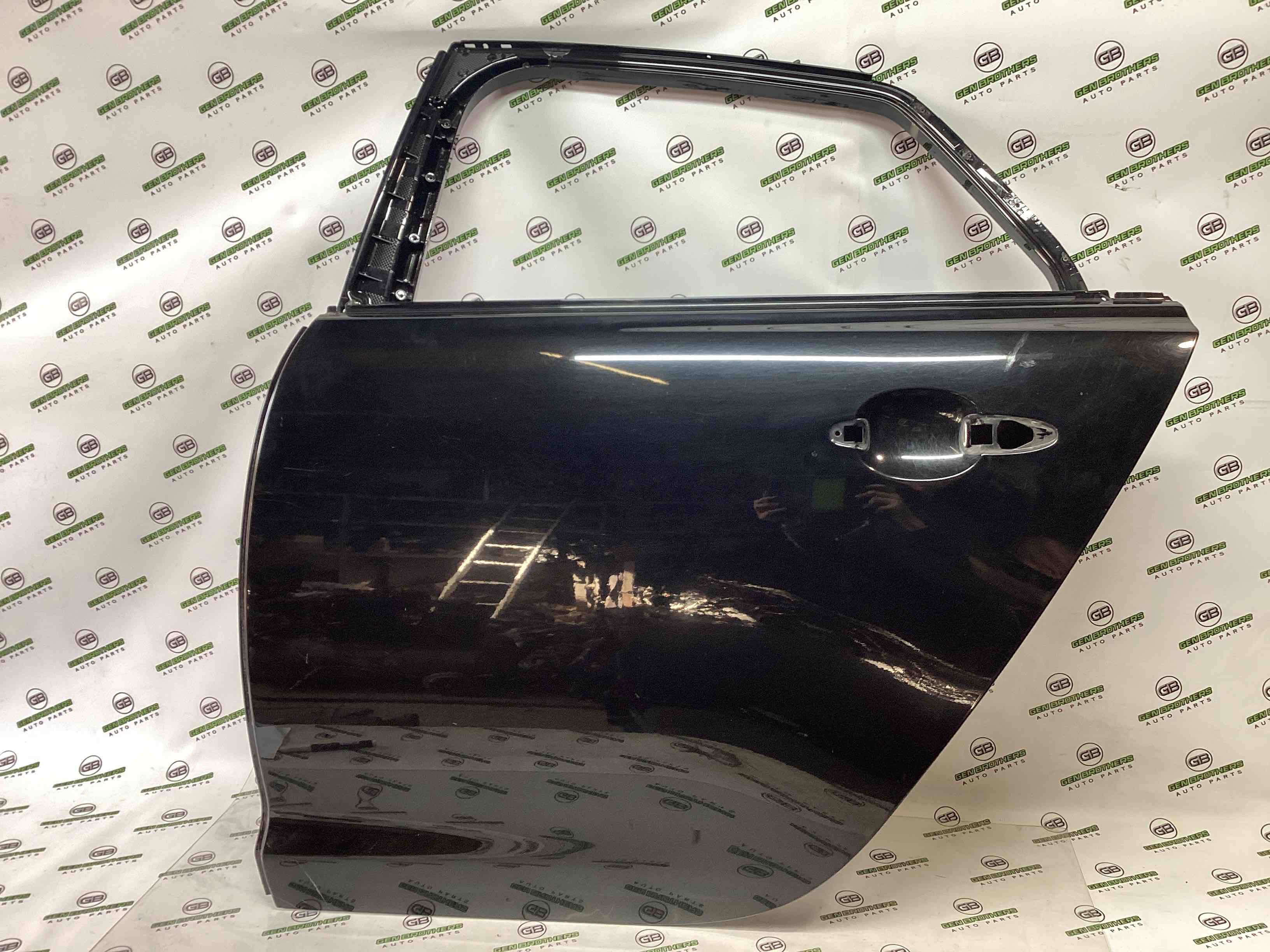 Двері задні ліві