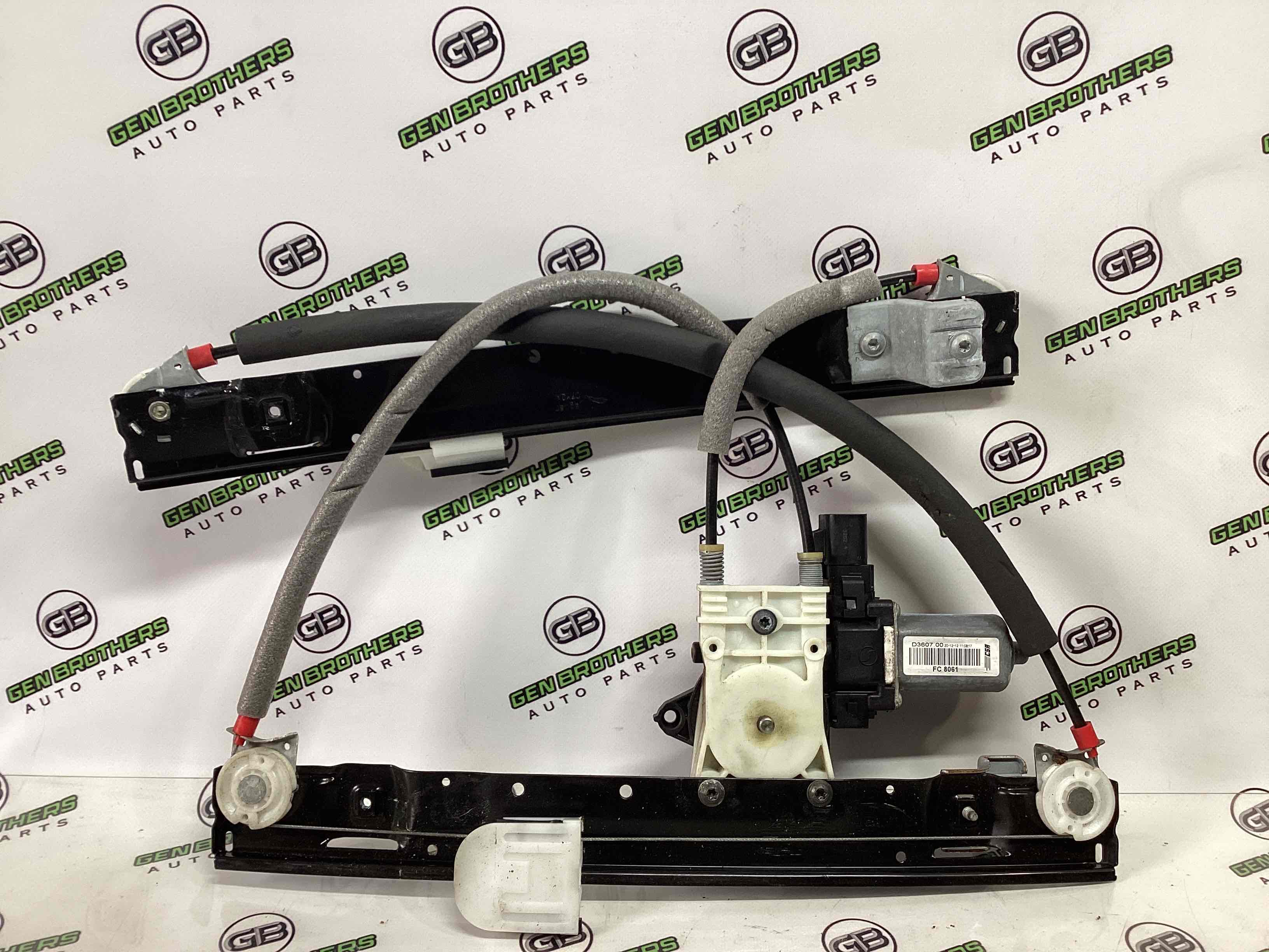 Склопідйомник задній лівий