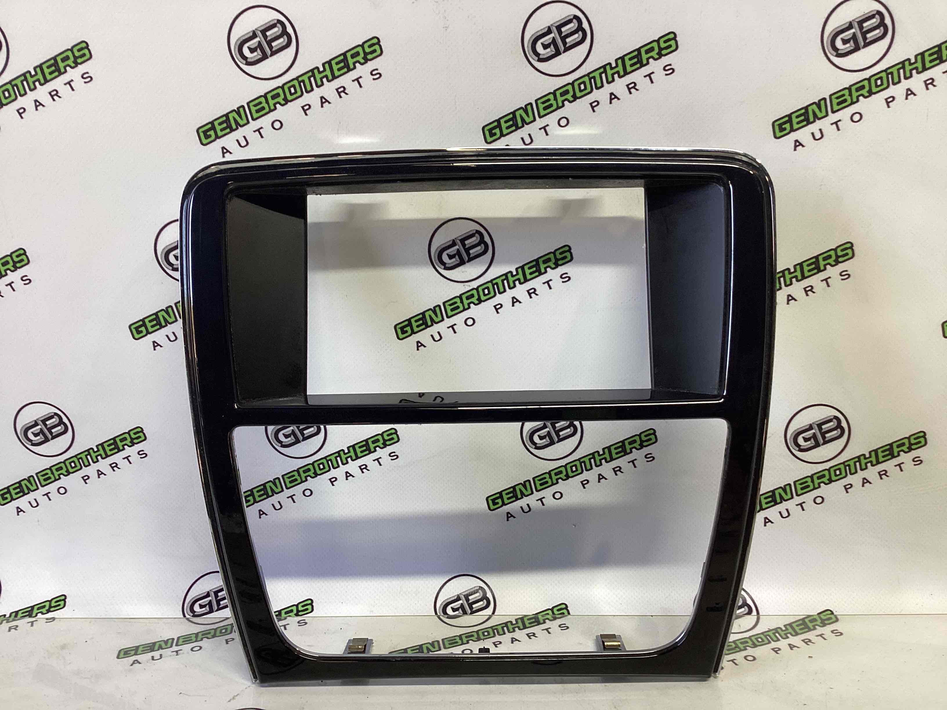 Рамка магнітоли