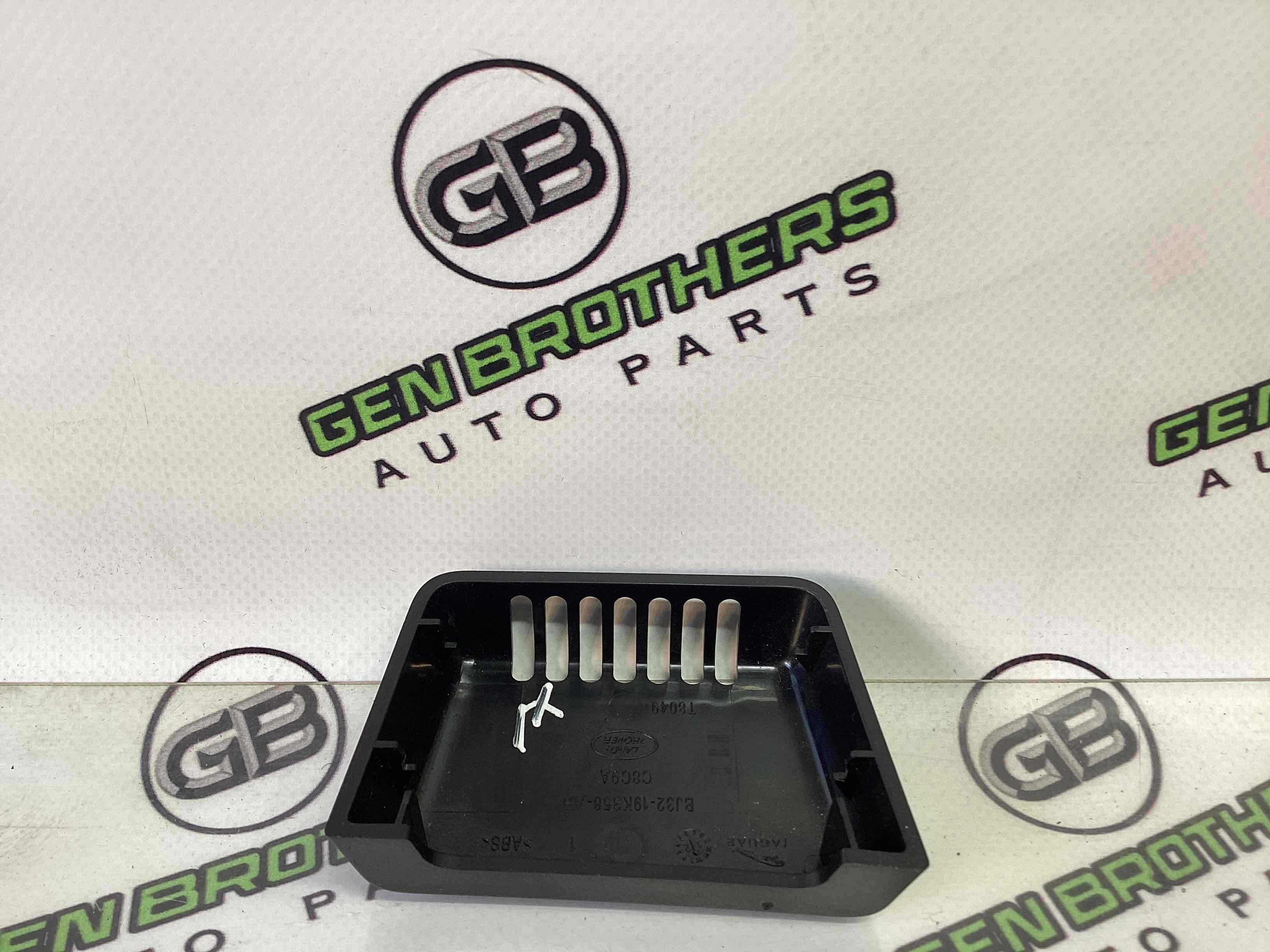 Пластикові елементи салону