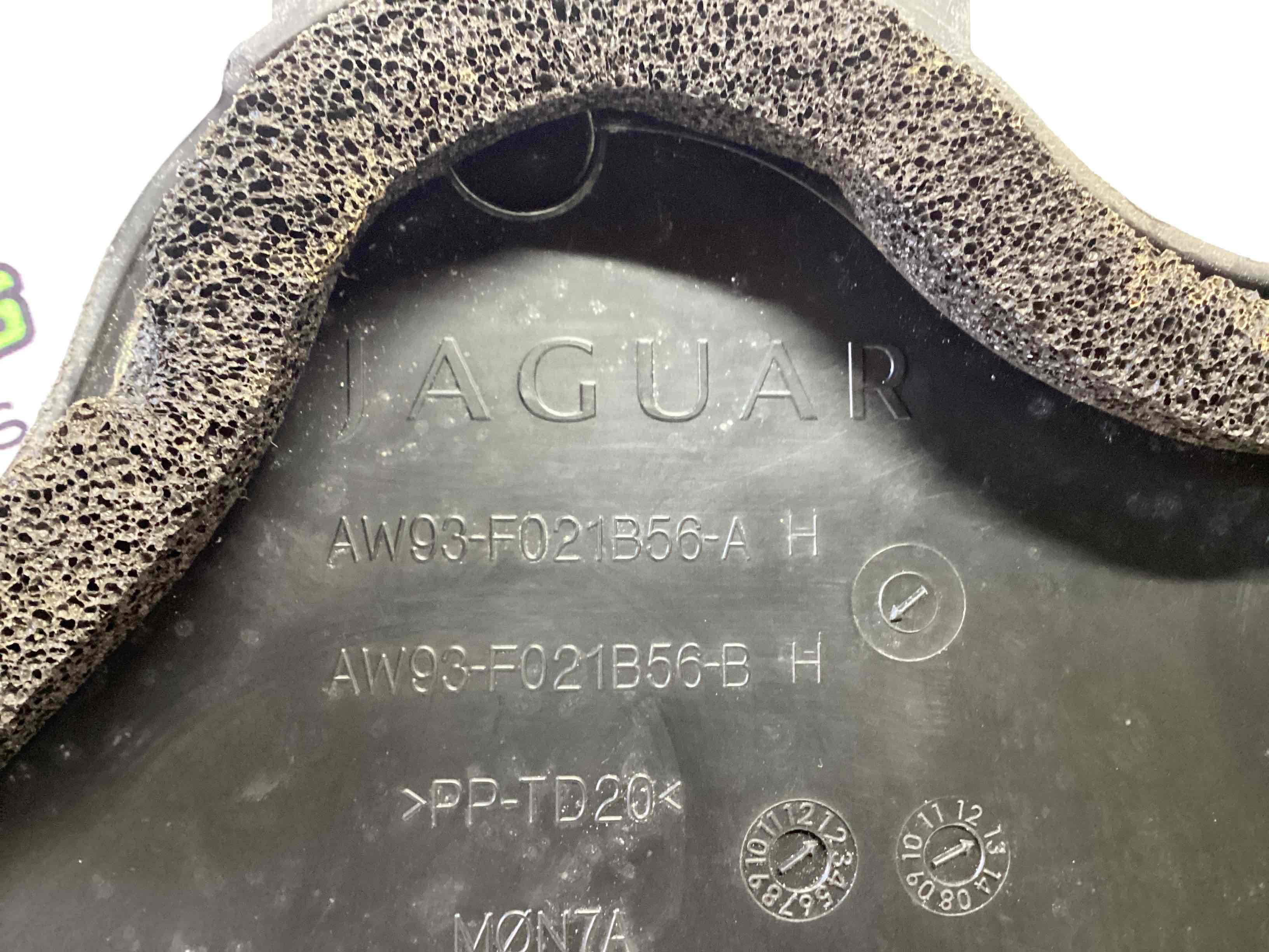 Полиця акумулятора, кришка, кріплення майданчик АКБ