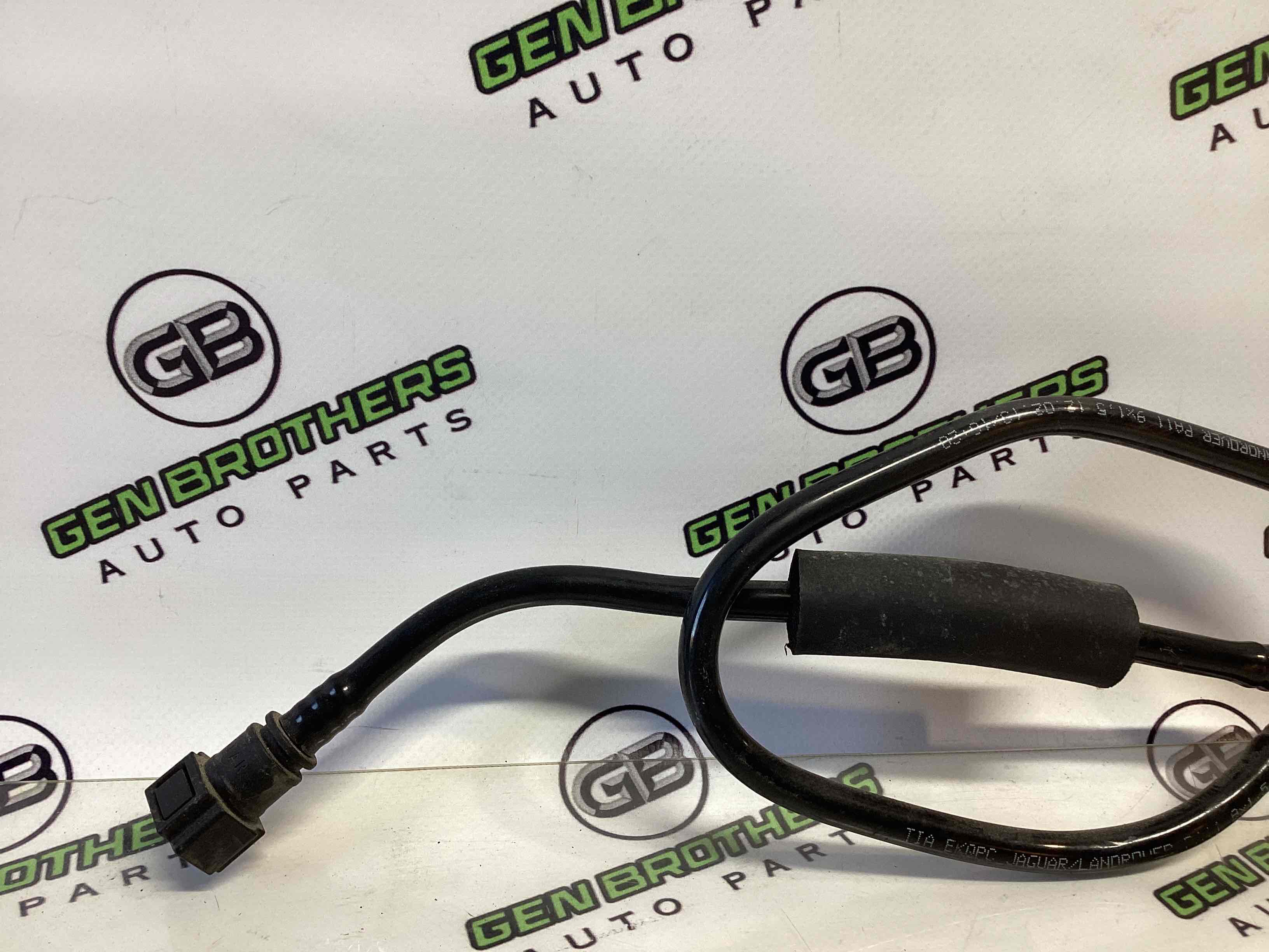 Трубка паливна