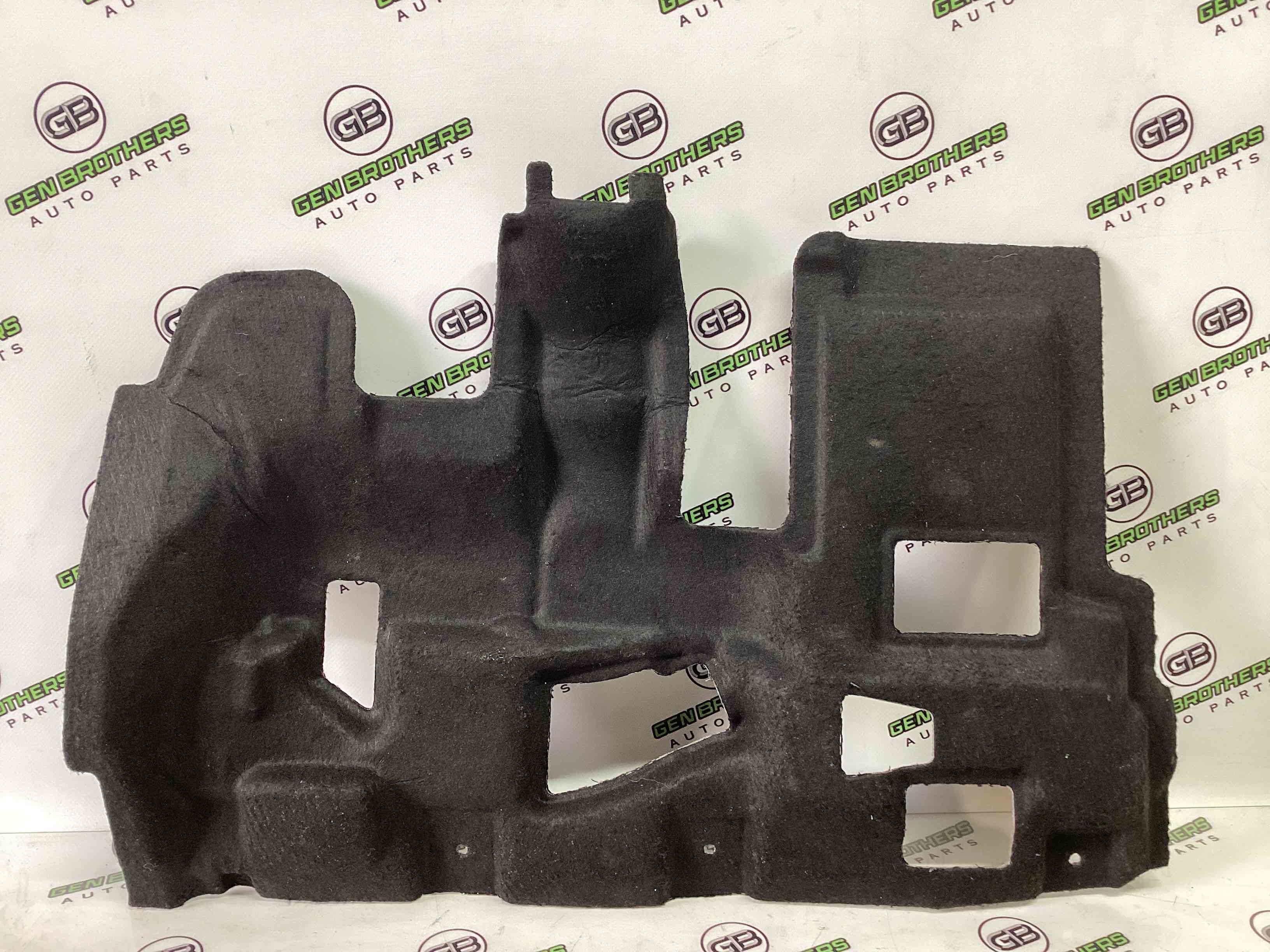 Елементи оздоблення багажника