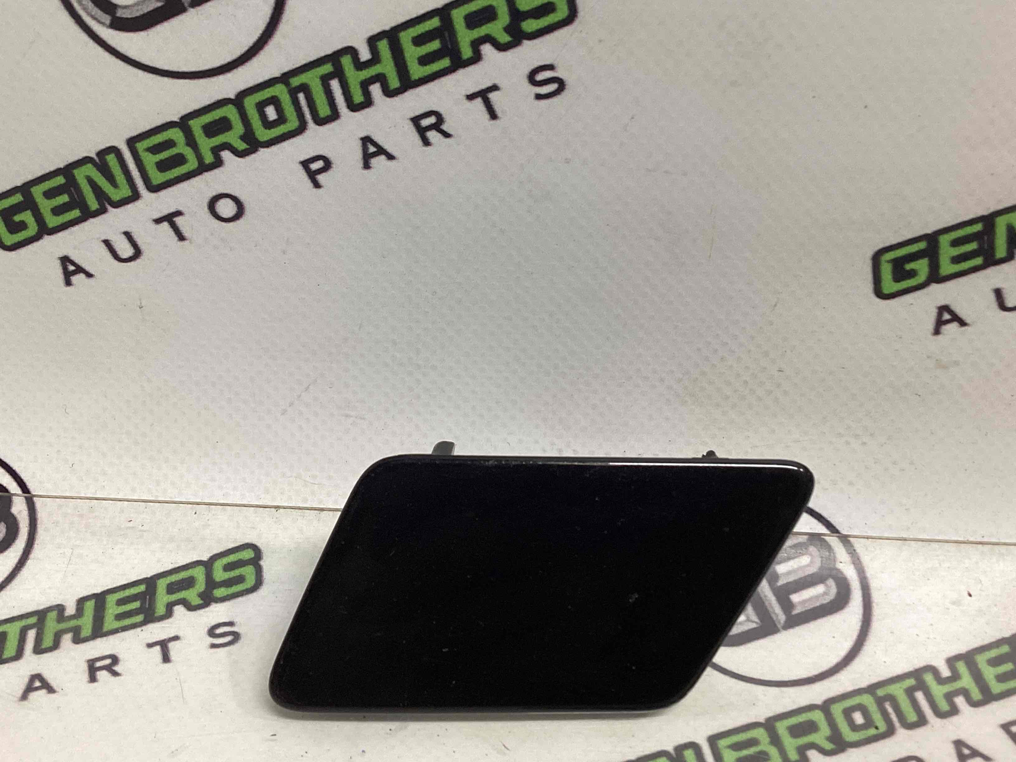 Заглушка, вставка решітка в бампер