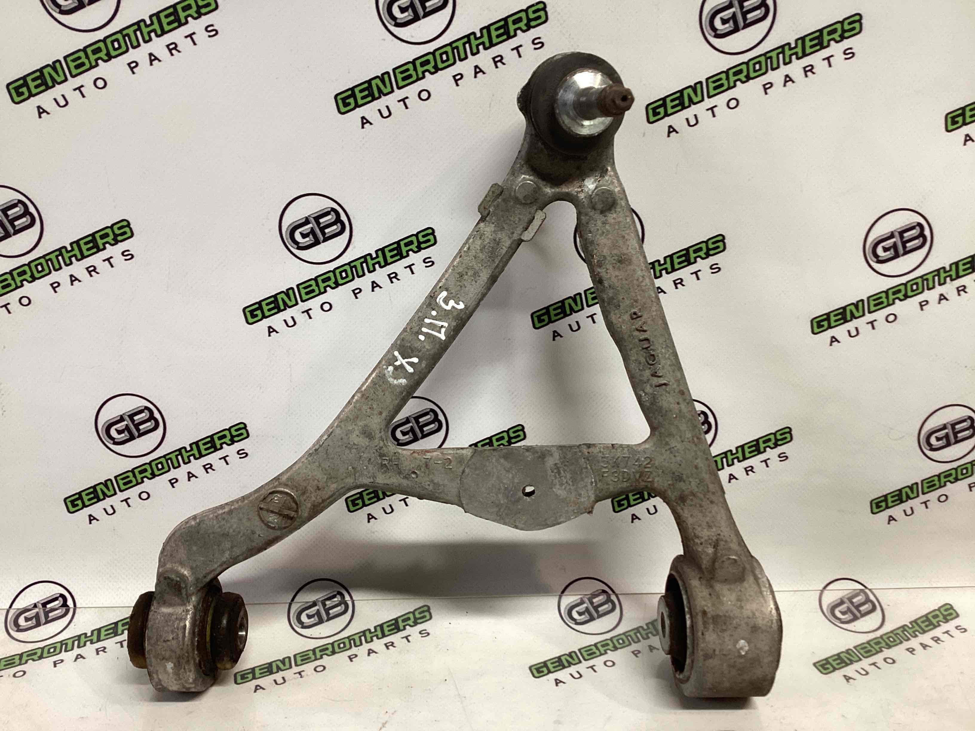 Важіль задній правий