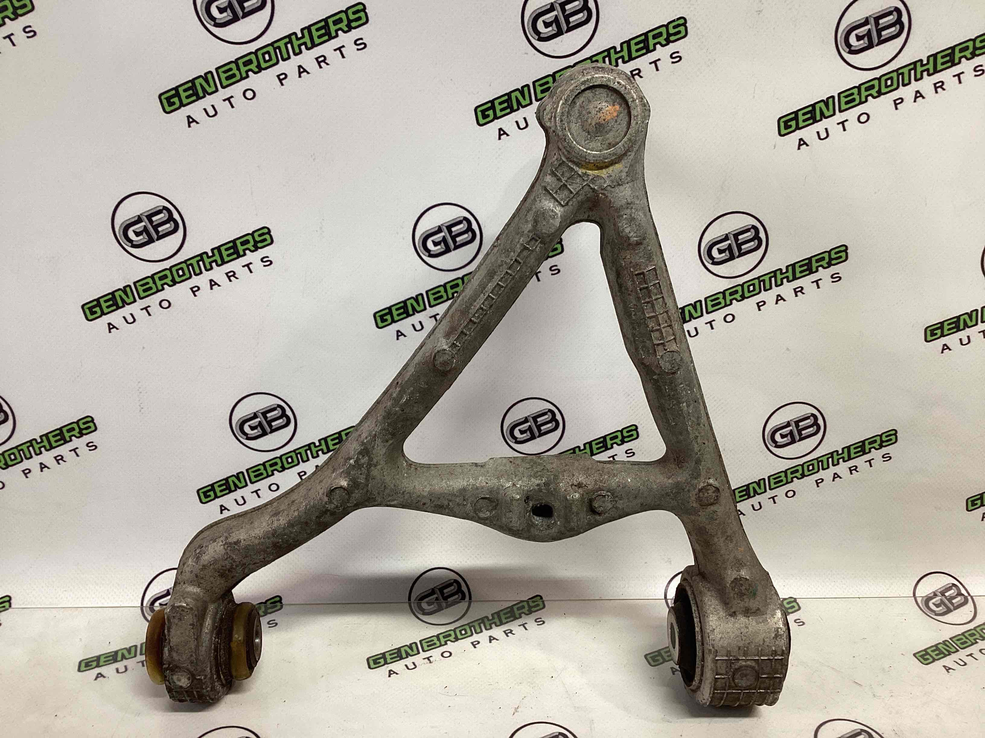 Важіль задній лівий