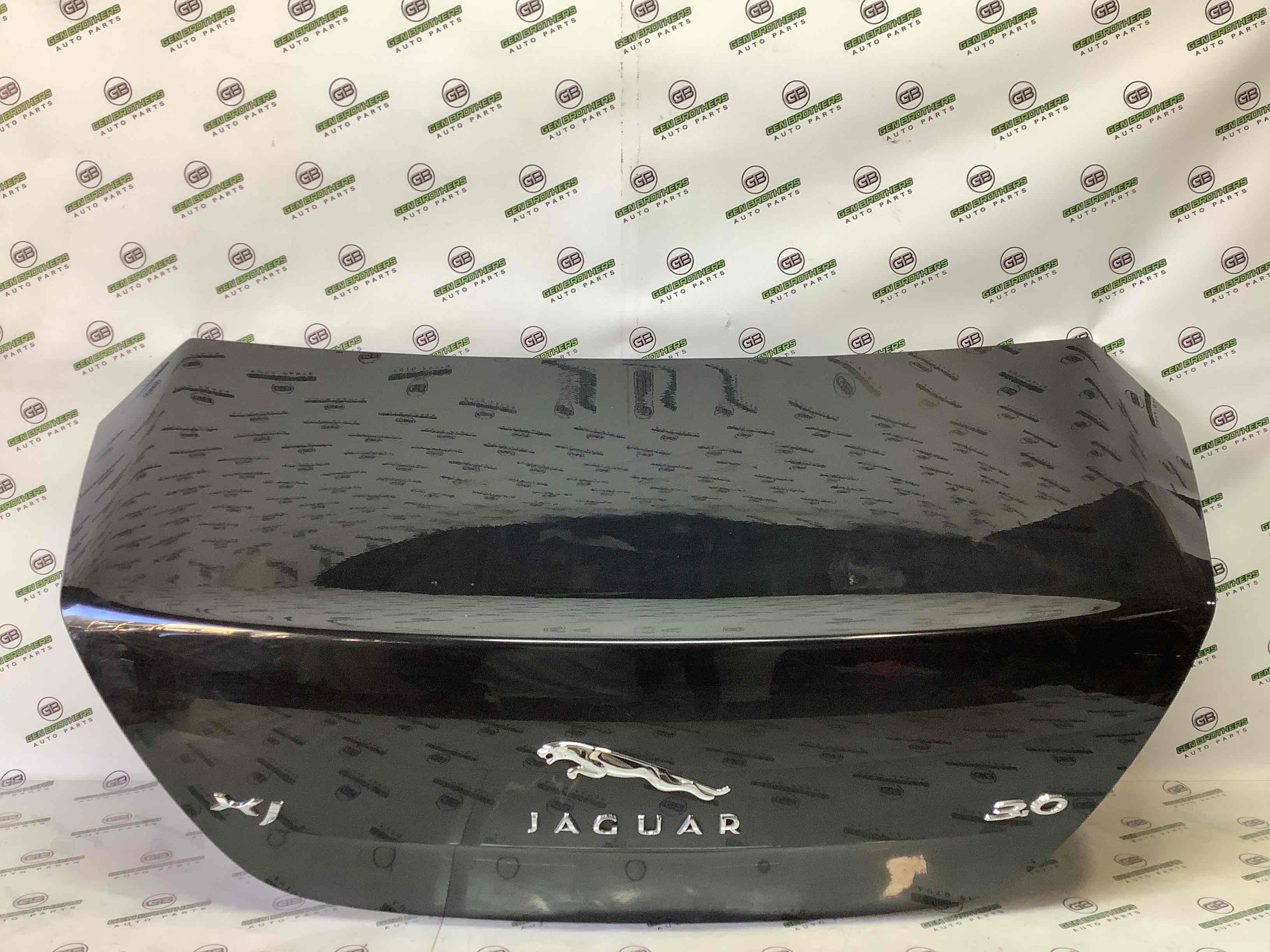 Кришка багажника, двері багажника