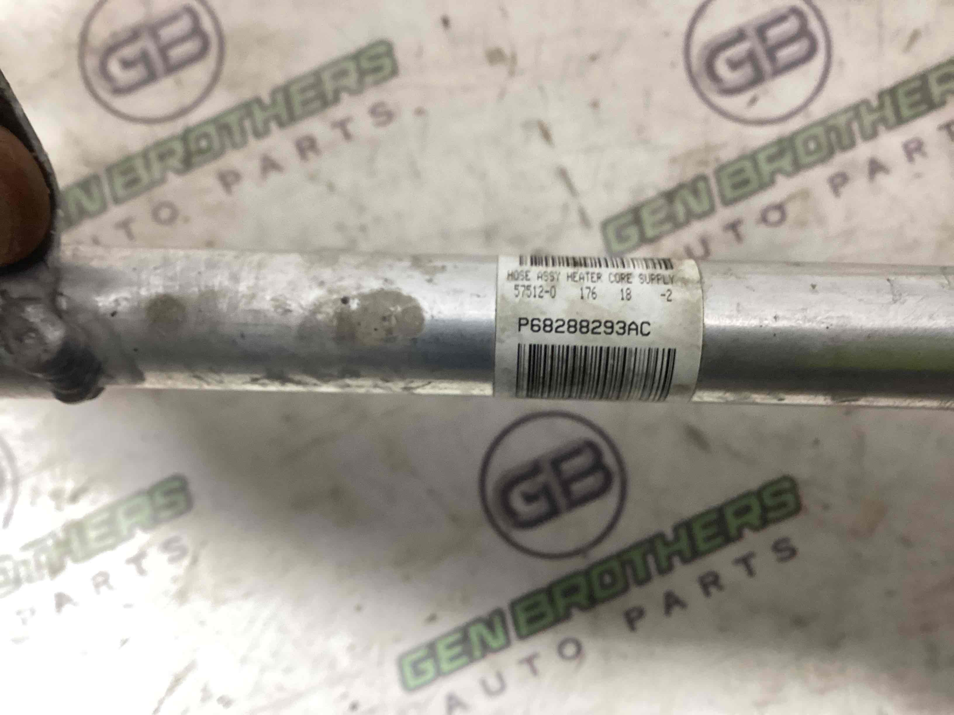 Патрубок трубопровід, шланг