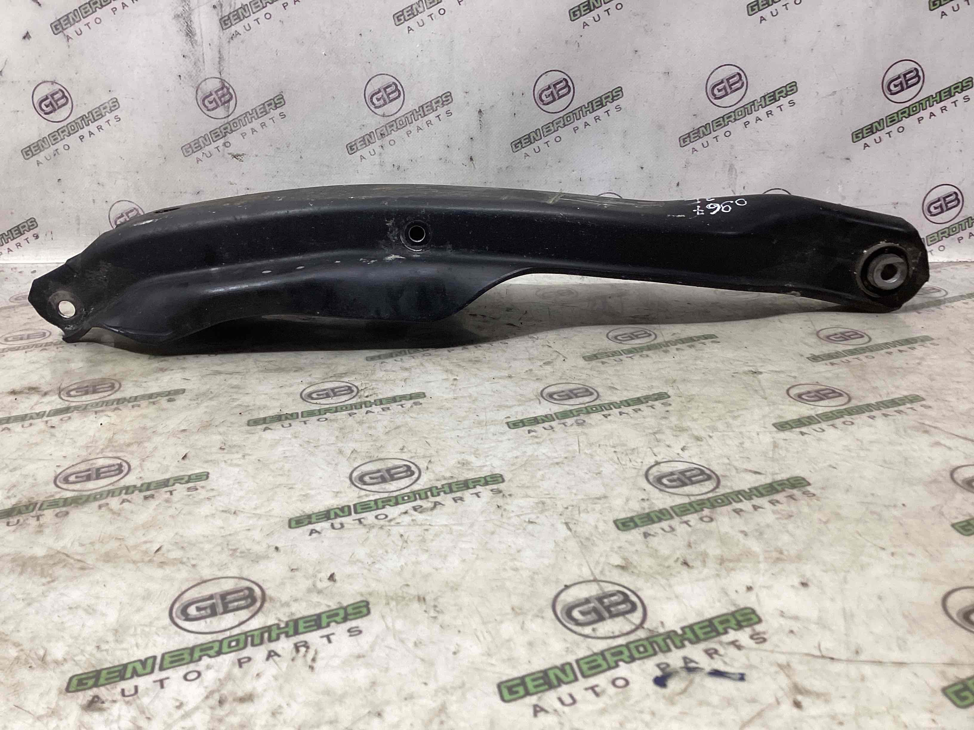 Важіль задній лівий