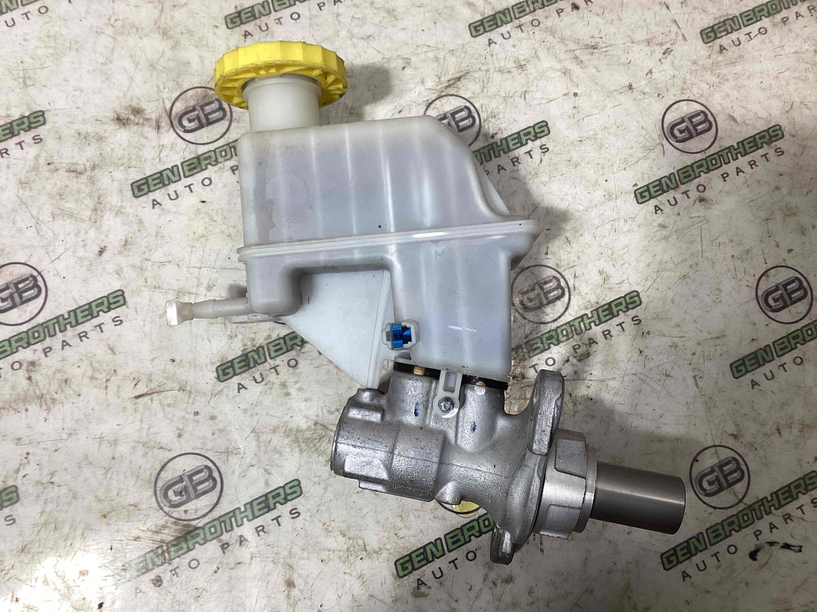 Циліндр гальмівний головний