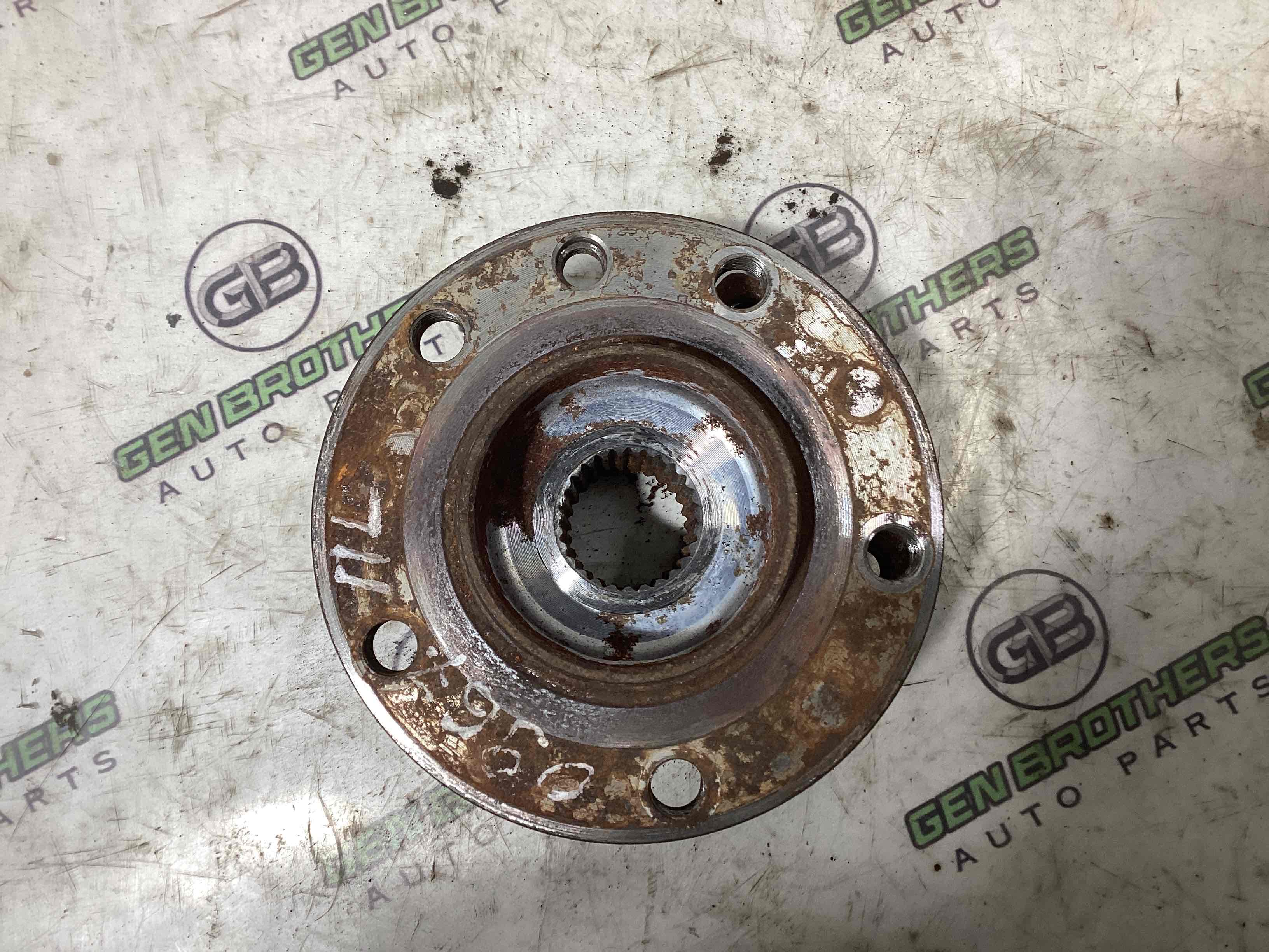 Ступиця передня