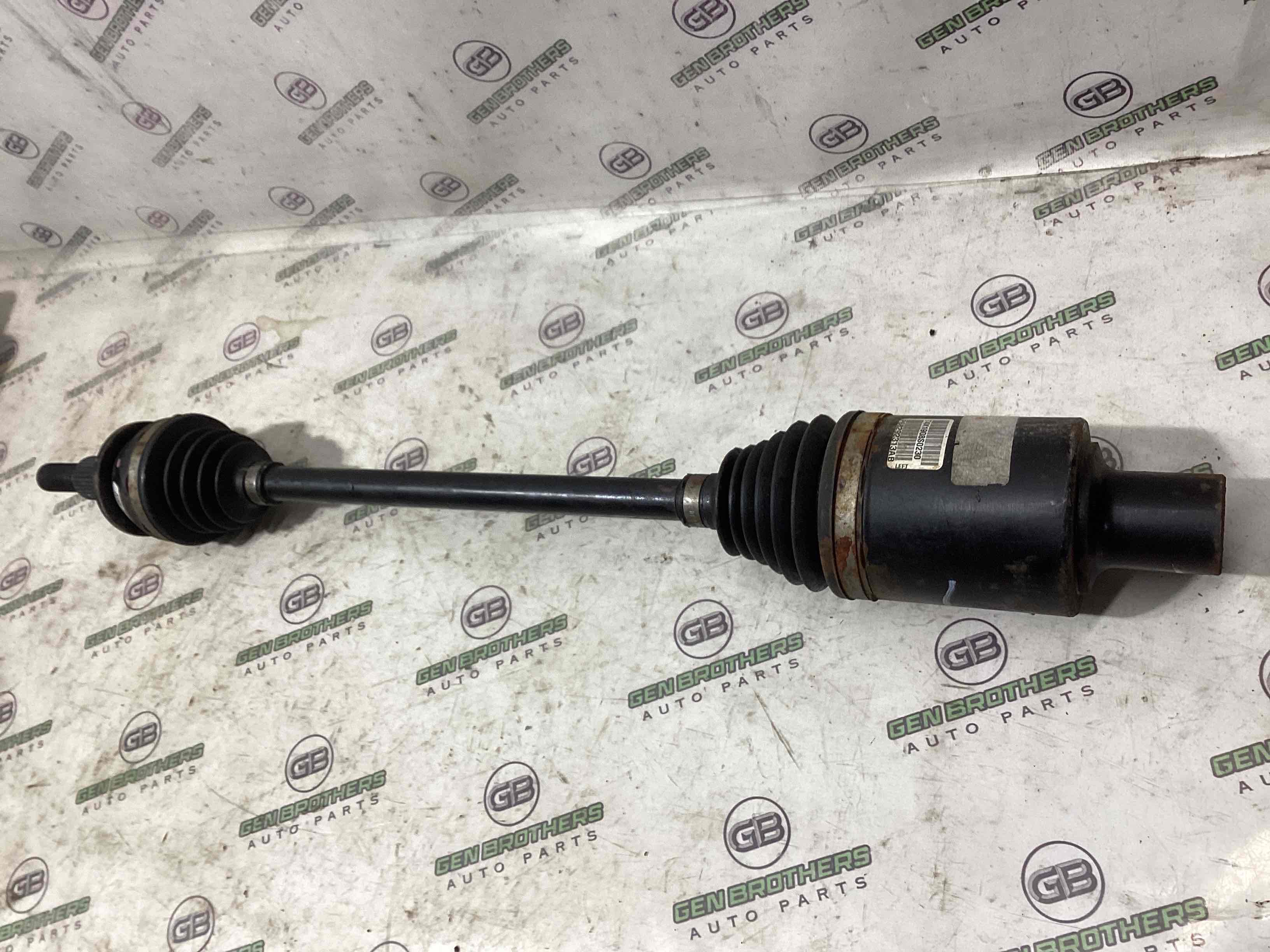 Напіввісь задня ліва