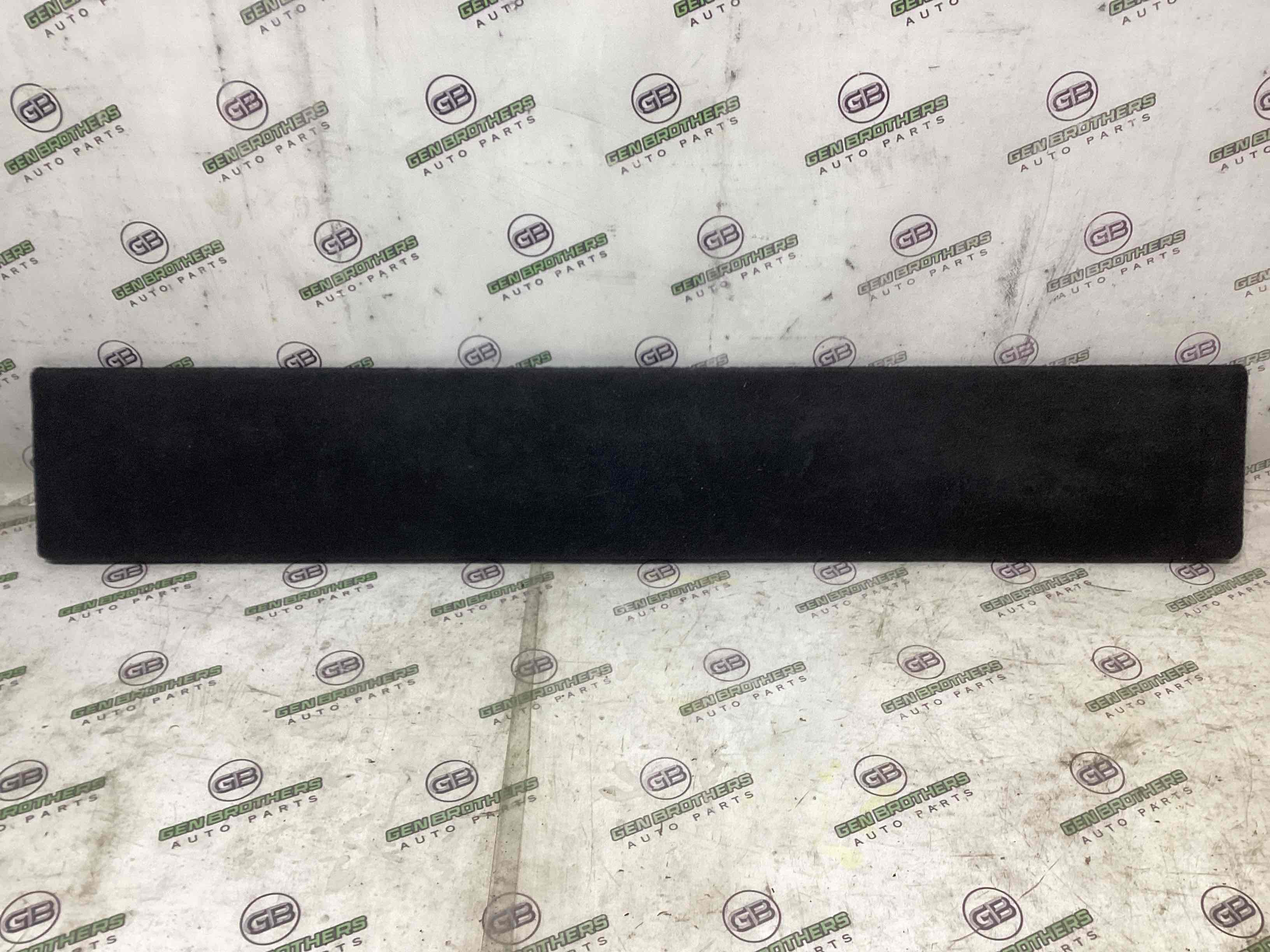 Елементи оздоблення багажника