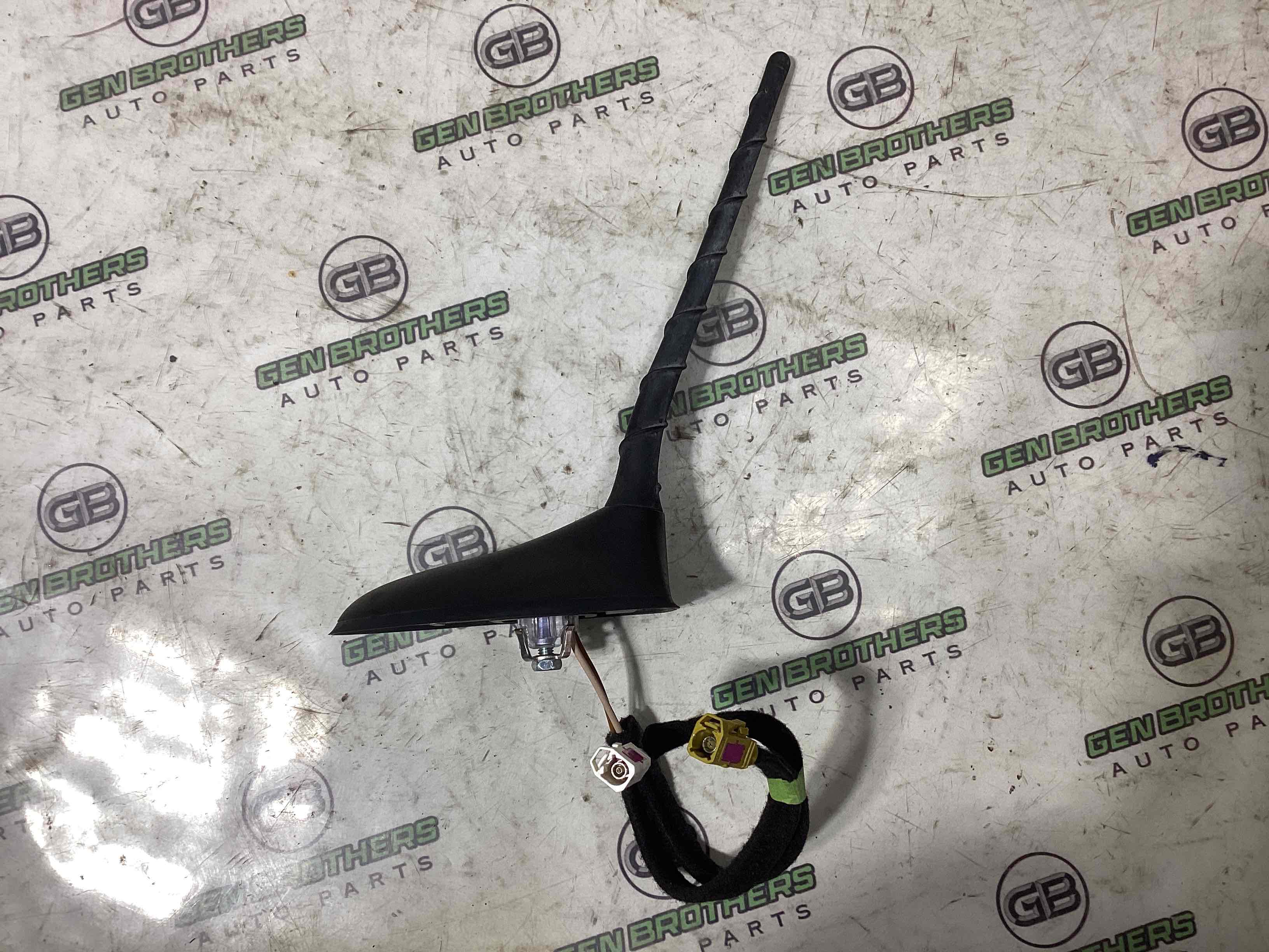 Антена, підсилювач антени