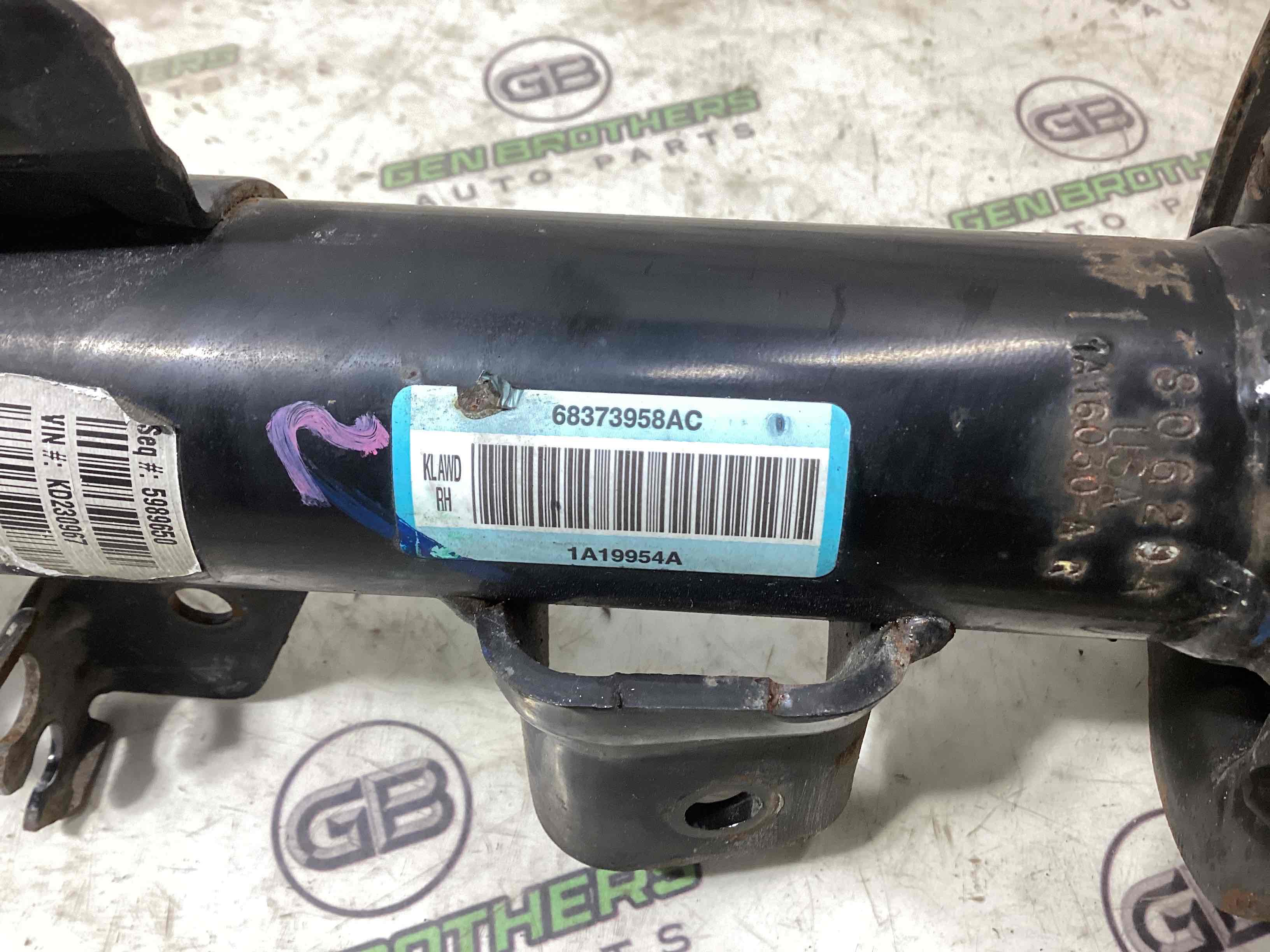 Стійка амортизатора у зборі