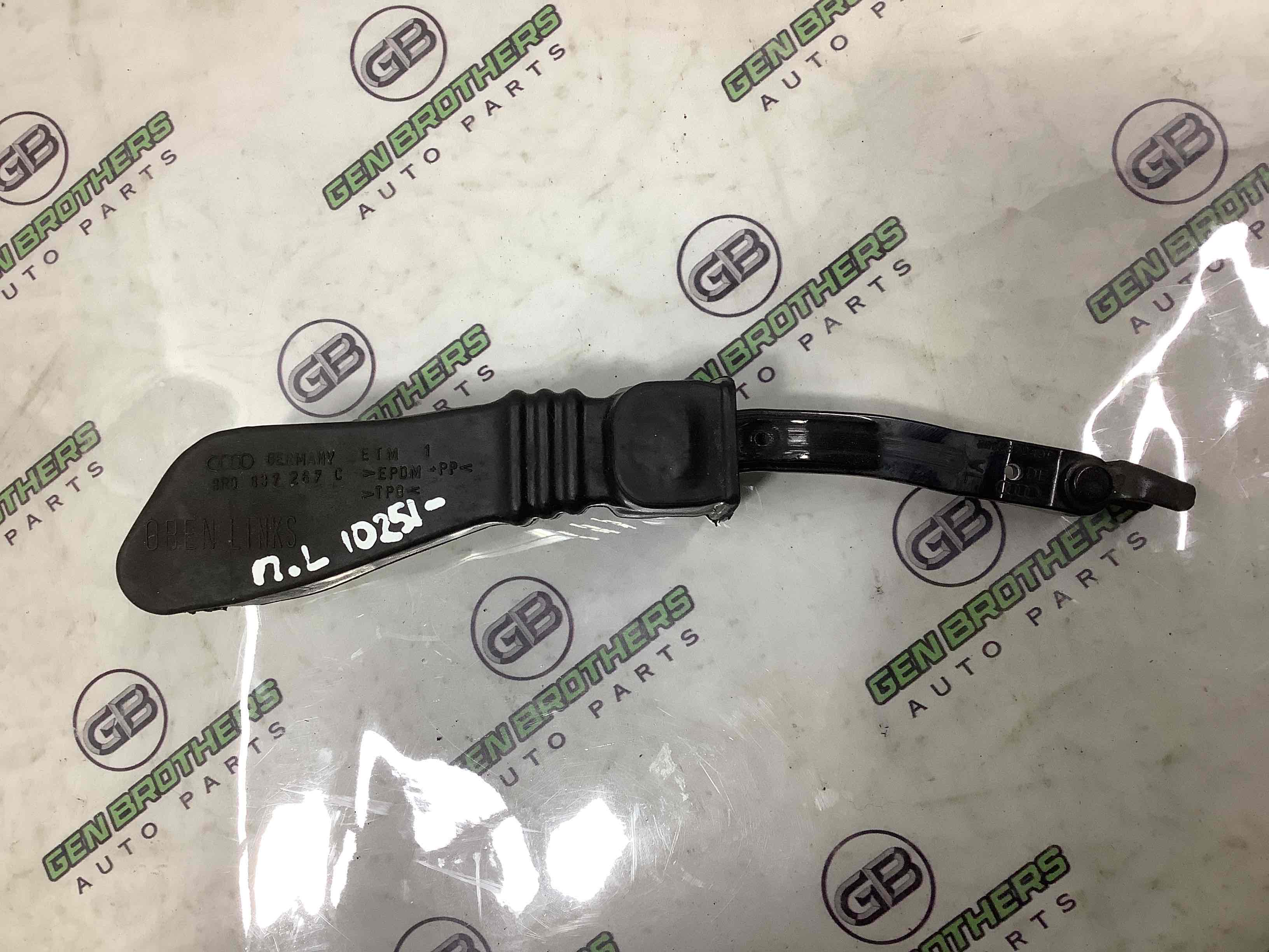 Обмежувач відчинення дверей