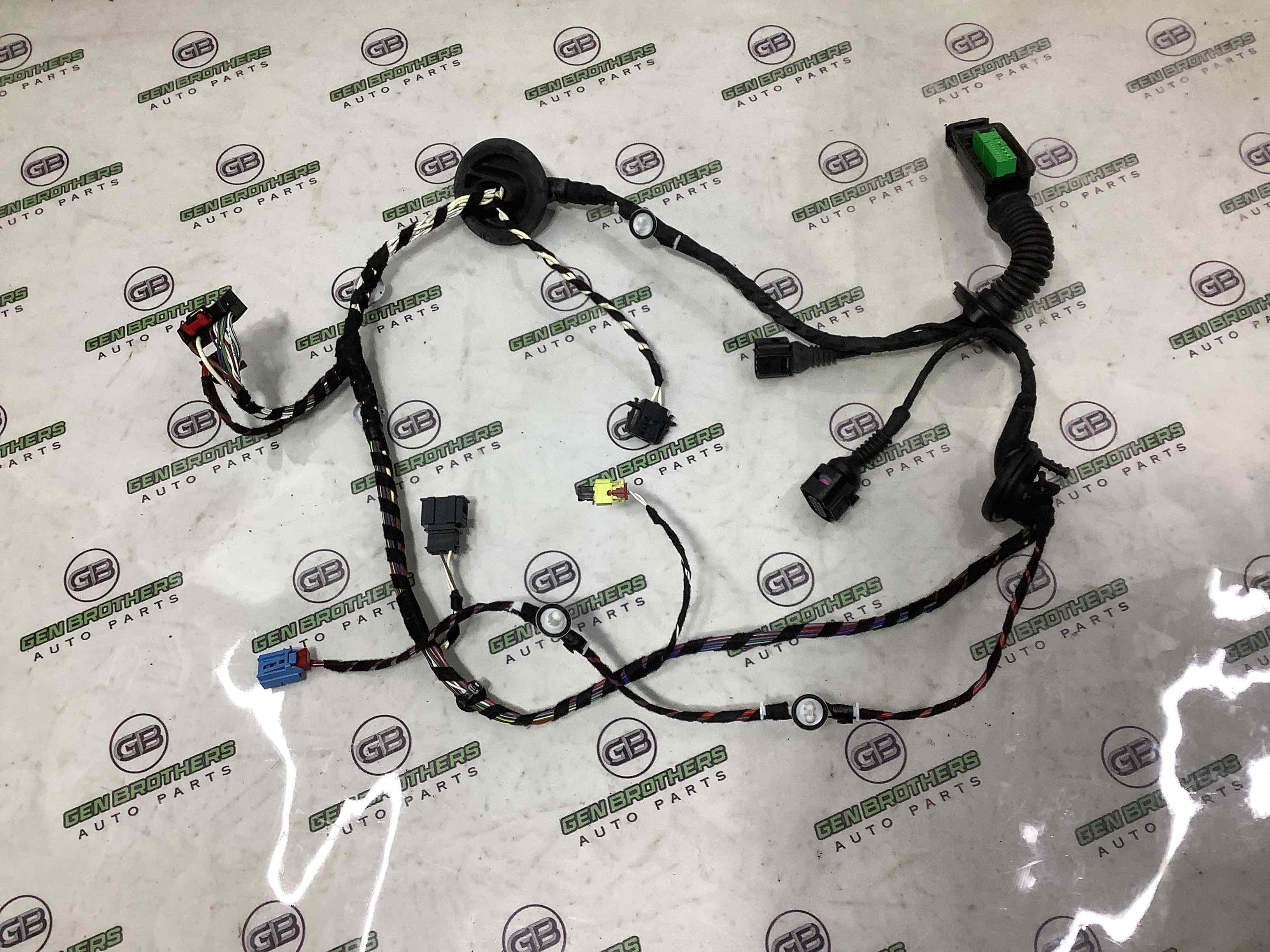 Електропроводка дверей, кришки багажника коса