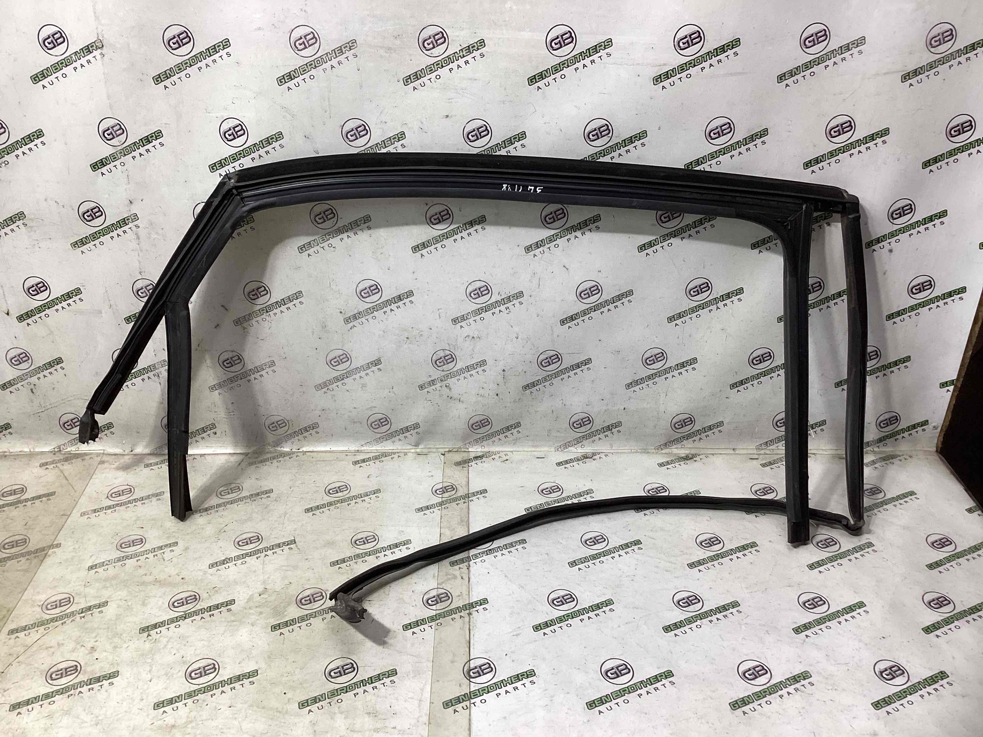 Уплотнитель стекла, двери