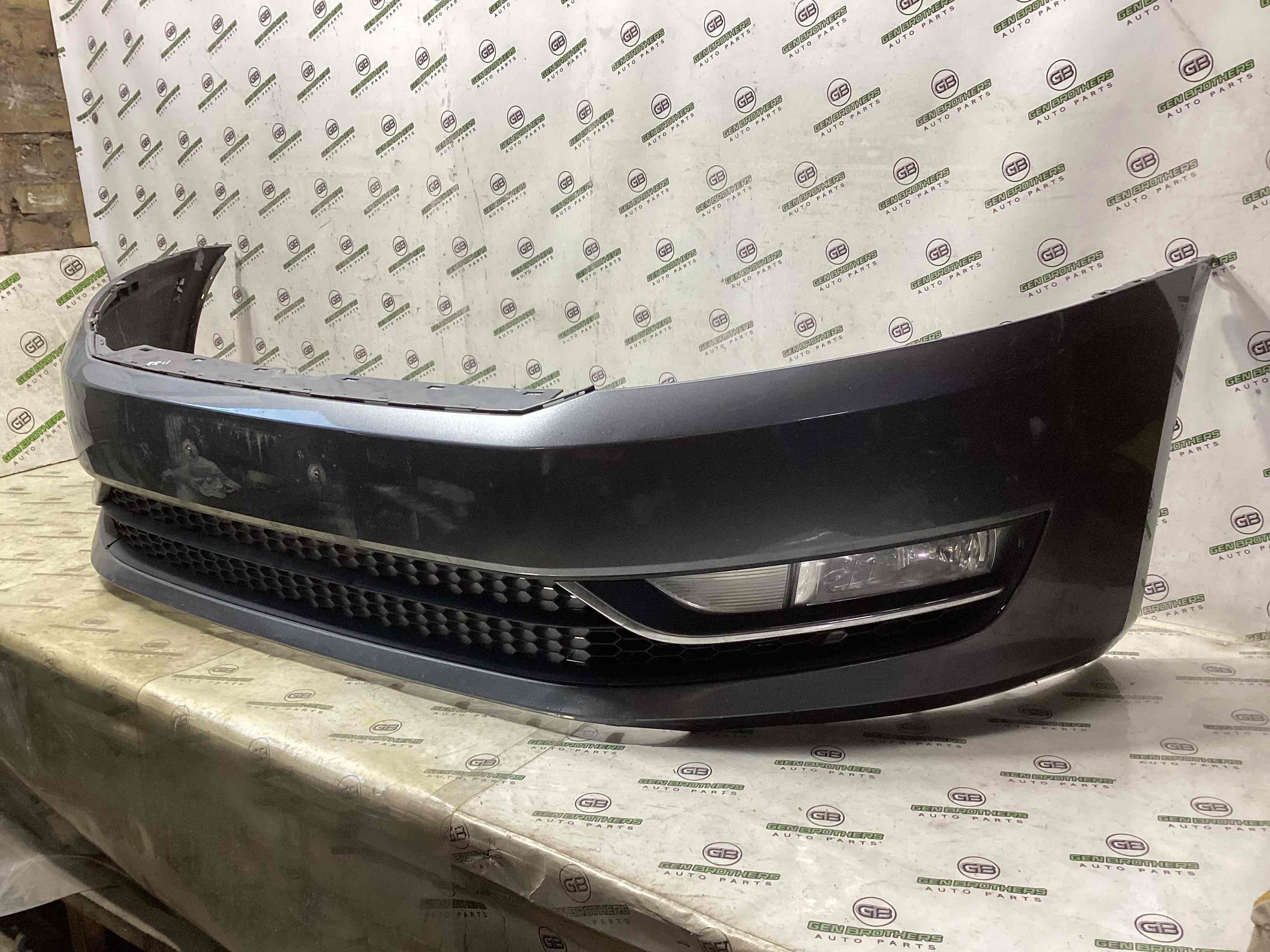 Бампер передний