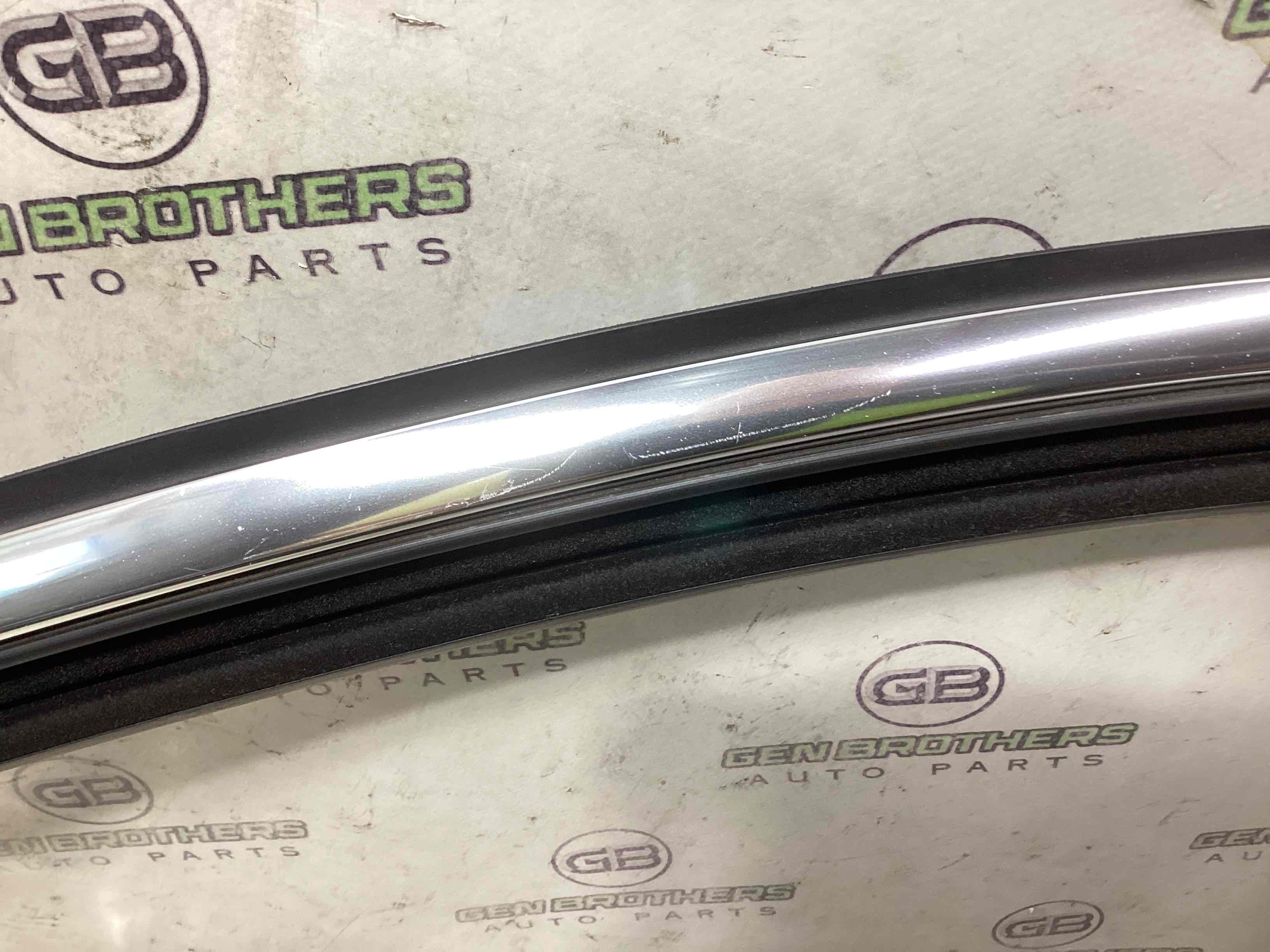 Уплотнитель стекла, двери