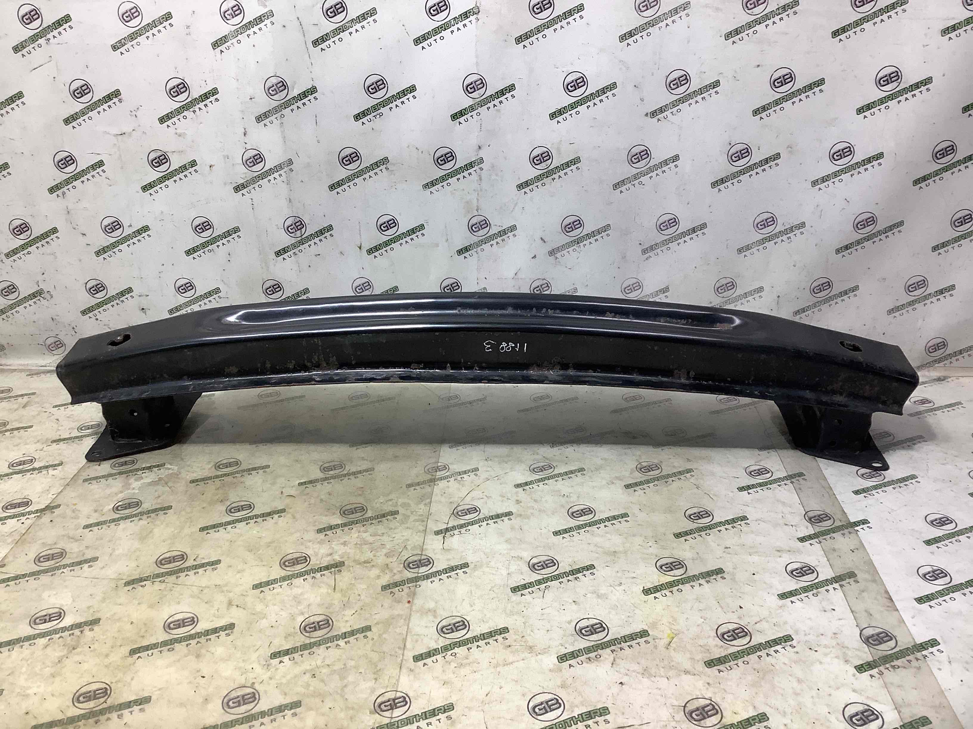 Усилитель бампера заднего