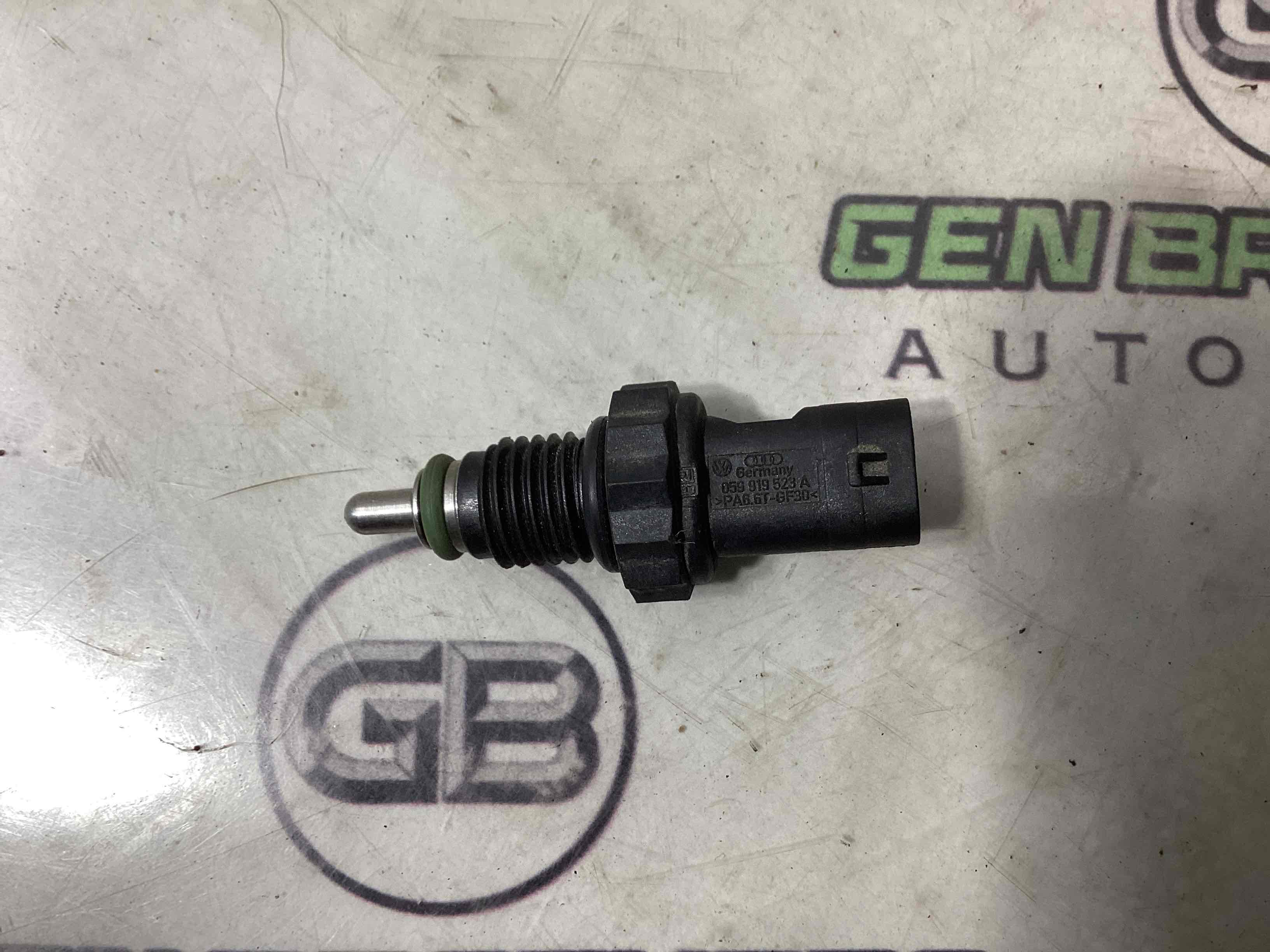 Датчик температуры охлаждающей жидкости