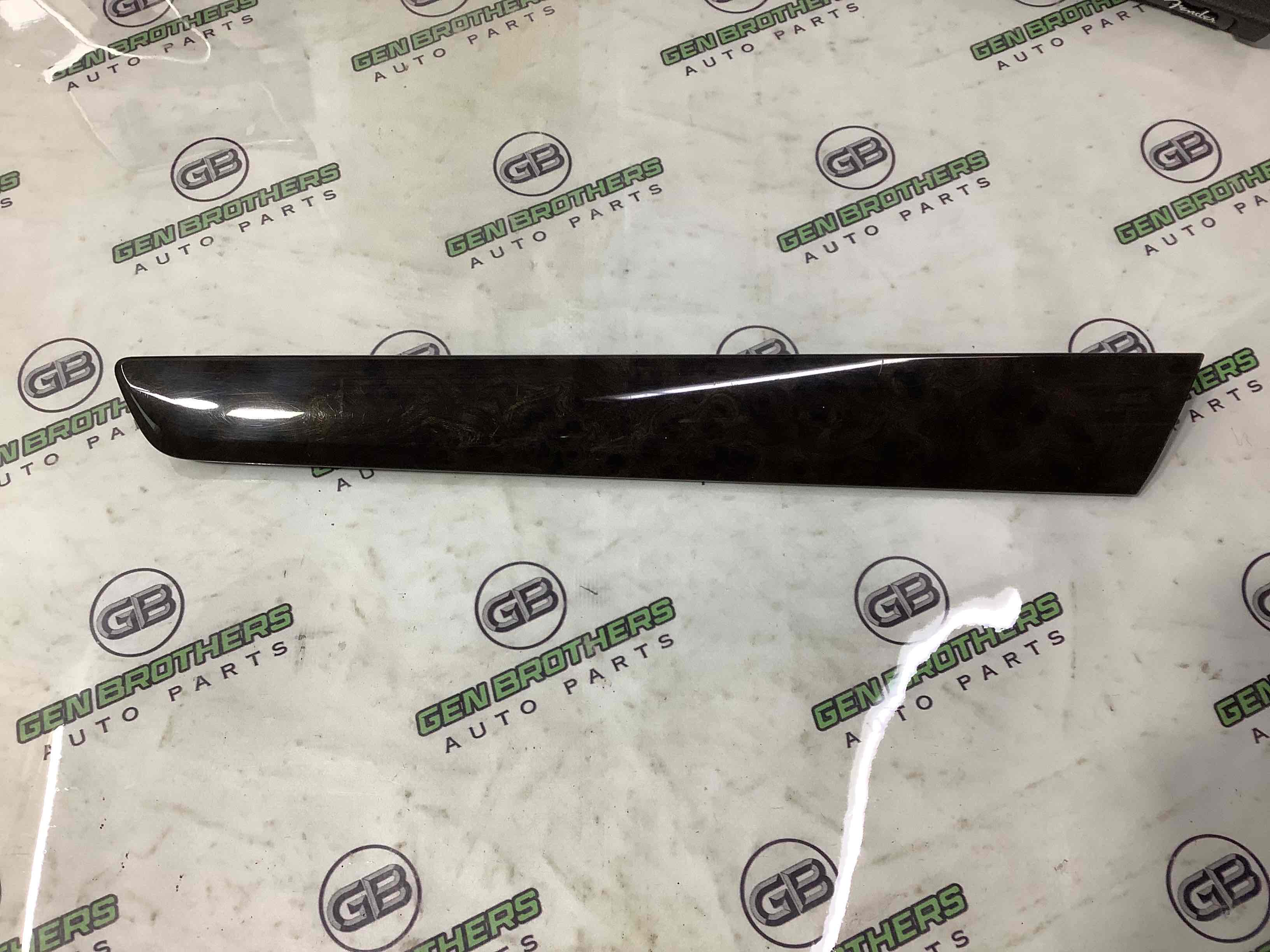 Пластиковые элементы салона