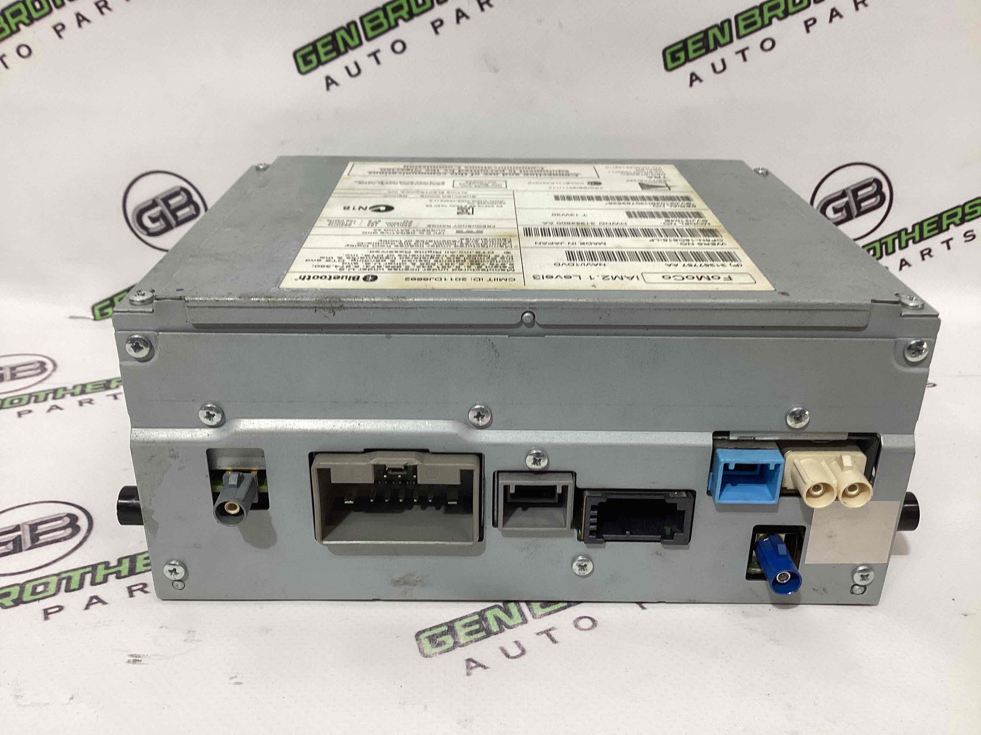 Блок радіо, зв'язку, магнітола, орган упр.